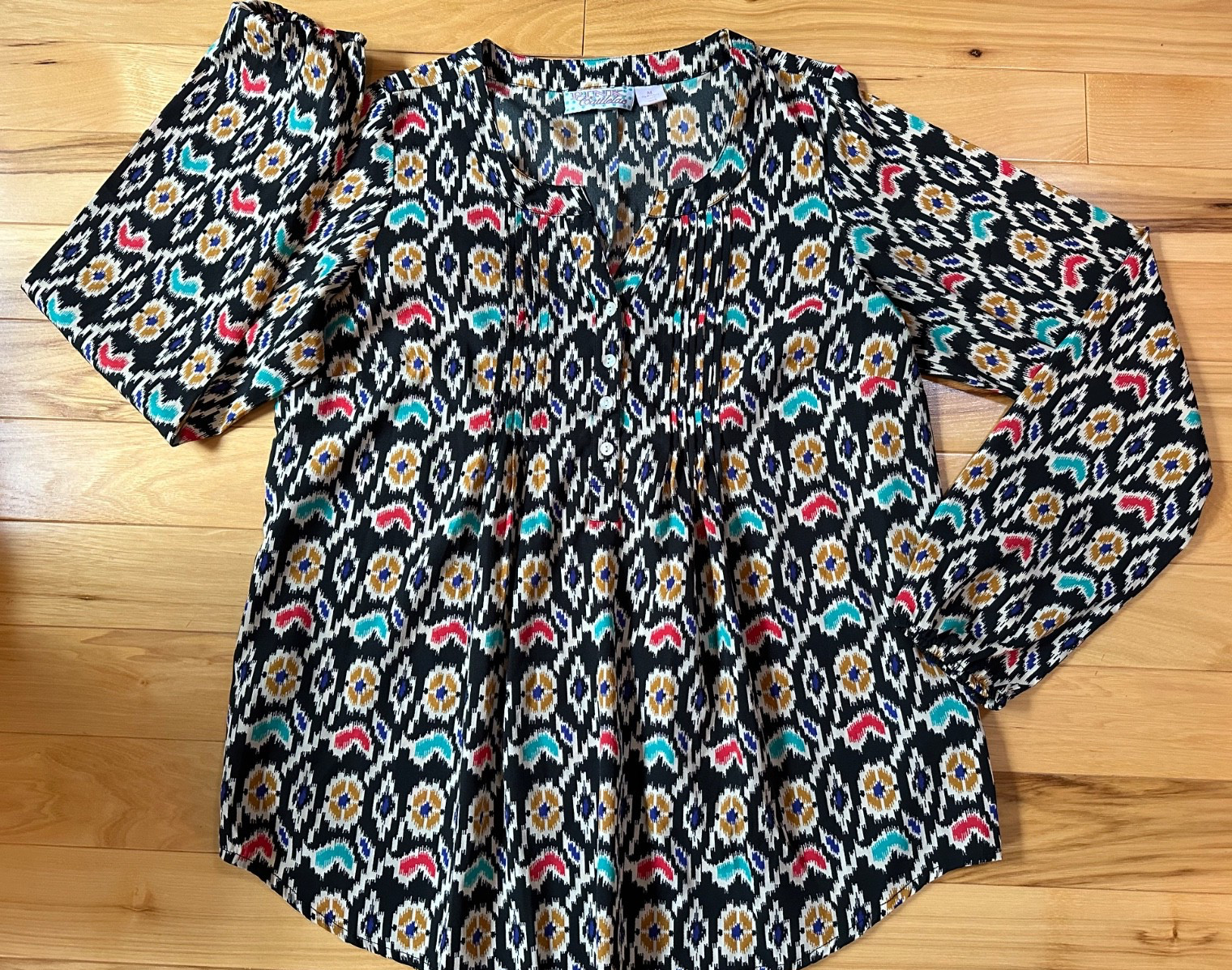 PINK CATILELAC Multicolored Silk Feel Pullover Tunic Blouse Sz Medium Woman