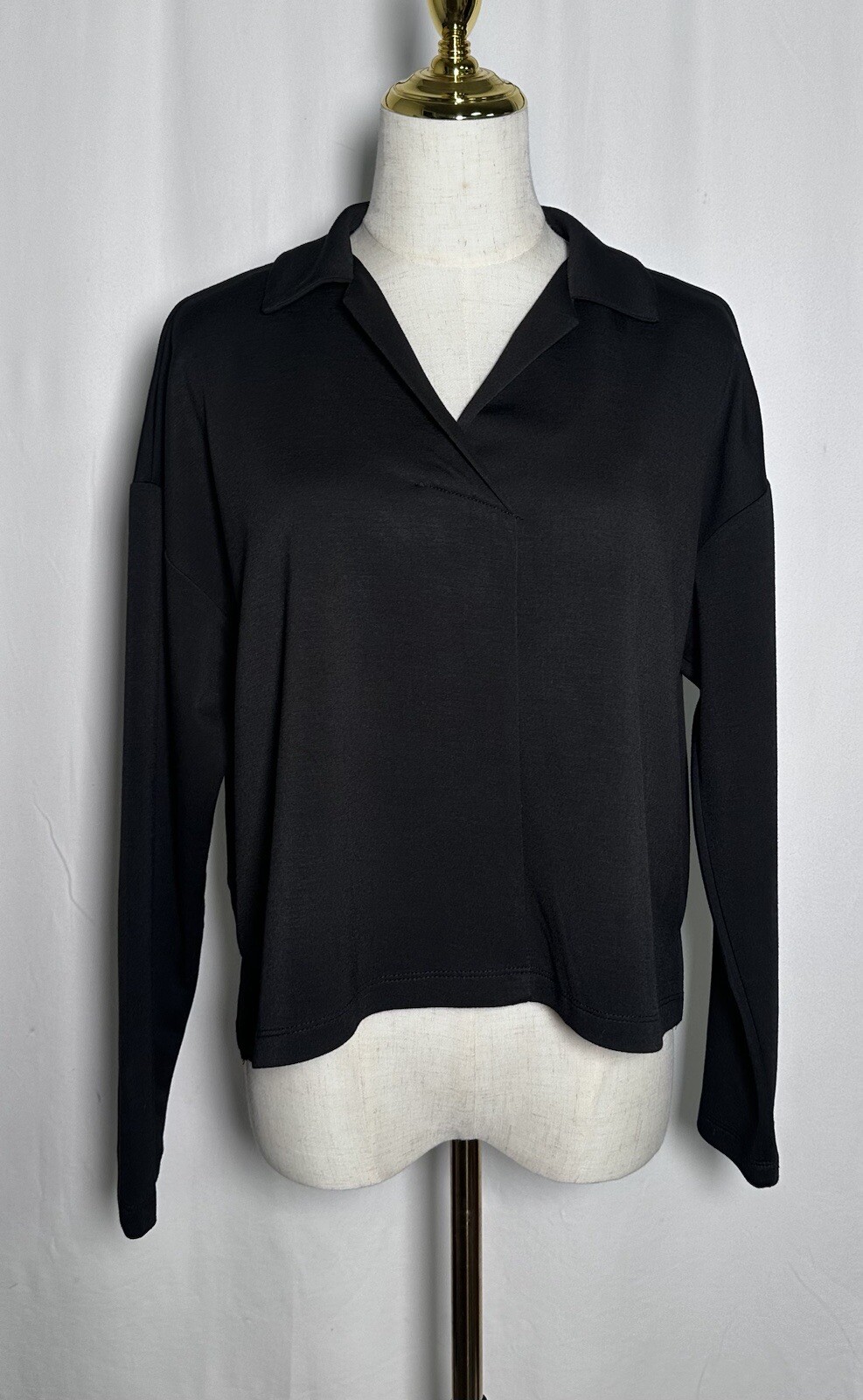 Elie Tahari Women Blouse Top Shirt Medium Long Sleeve Soft Stretch Black Jersey