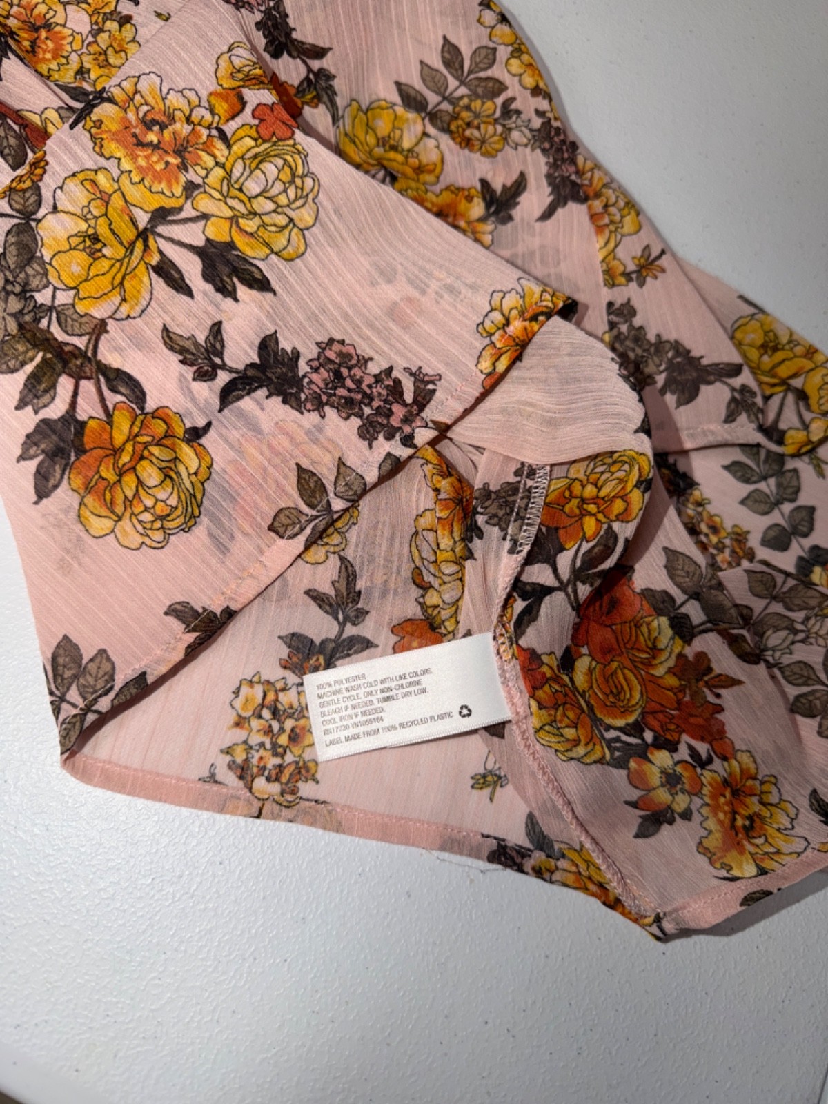 A new day top womens size small sleeveless patterned button up multicolored