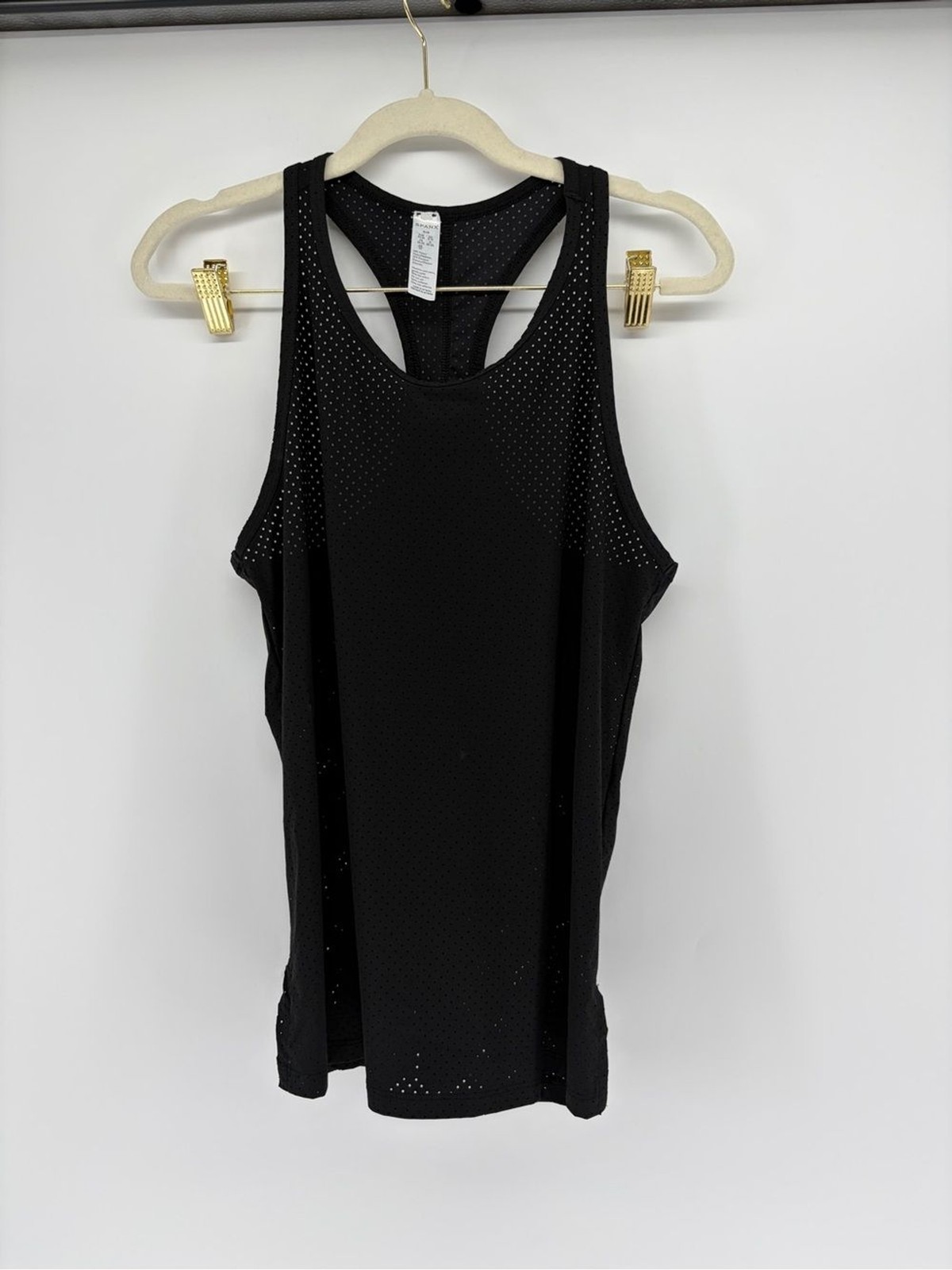 SPANX Perforated Lightweight Mesh Racerback Tank Top – Black Small Hip Length