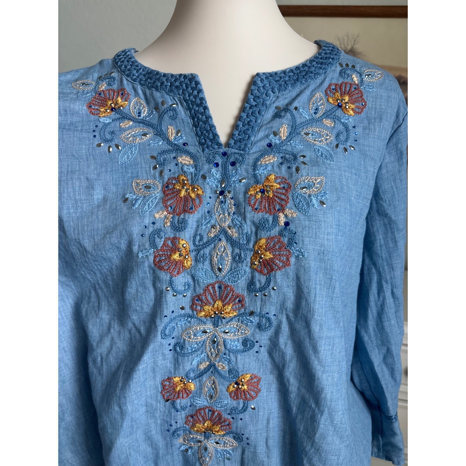 Alfred Dunner Embroidered Blouse Light Blue Petite XL Floral Beaded Split Neck