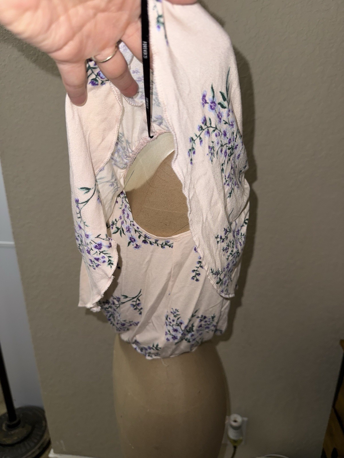 Forever 21 Pink Purple Green Floral Knit Ruffle Scoop Neck Cropped Blouse S
