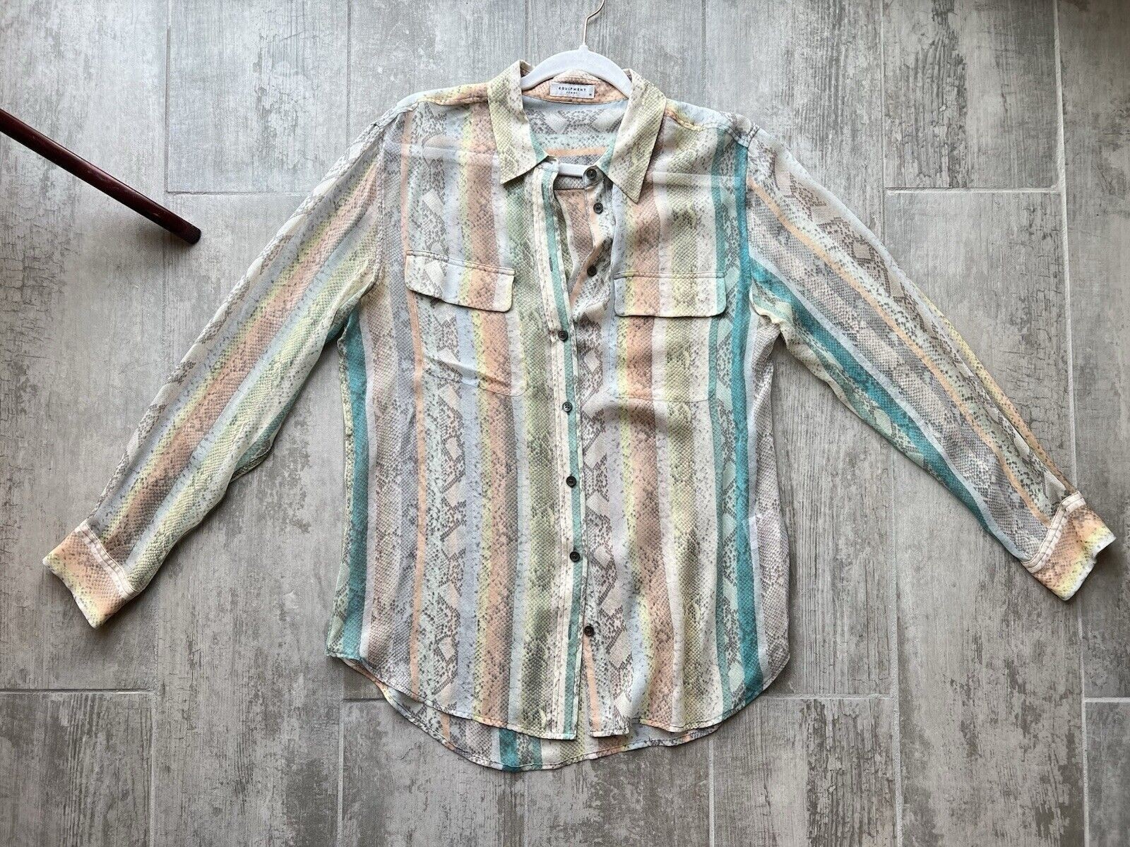 EQUIPMENT FEMME 100% Silk Snake Print Sheer Long Sleeve Button Blouse Designer M