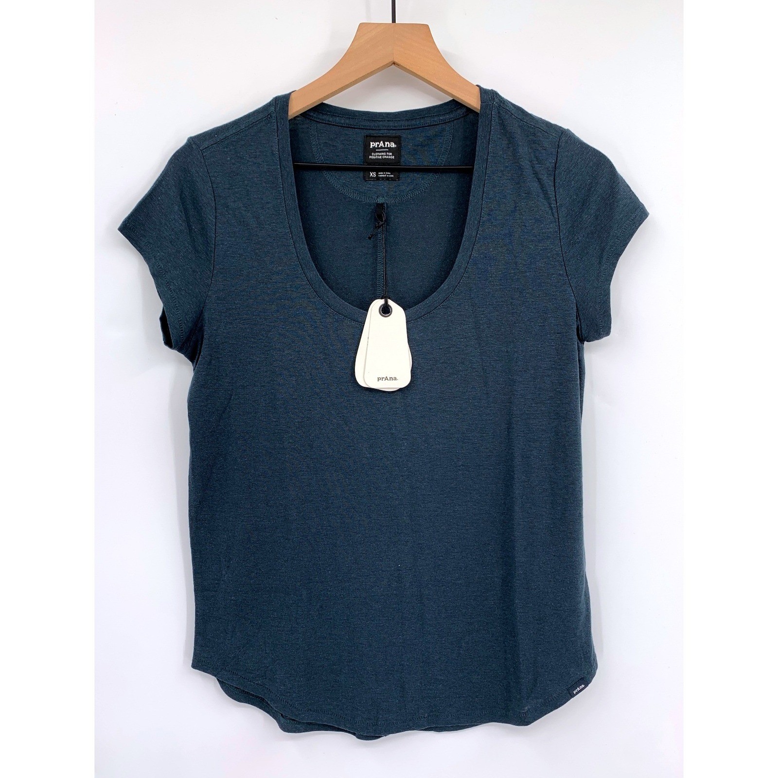 PrAna Shirt Womens XS Blue Gray Cozy Up Scoop Neck Tee Stormy Night Heather NEW