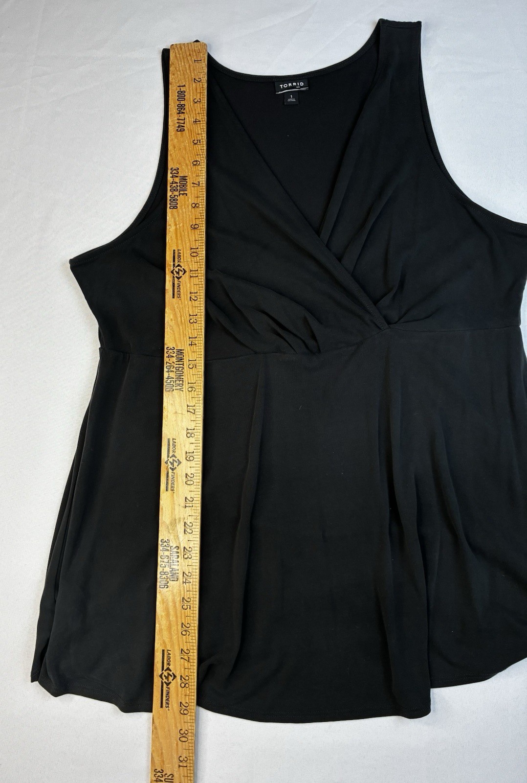 Torrid Surplice V-Neck Sleeveless Tank Top Womens Sz 1 (14/16) Black Stretch