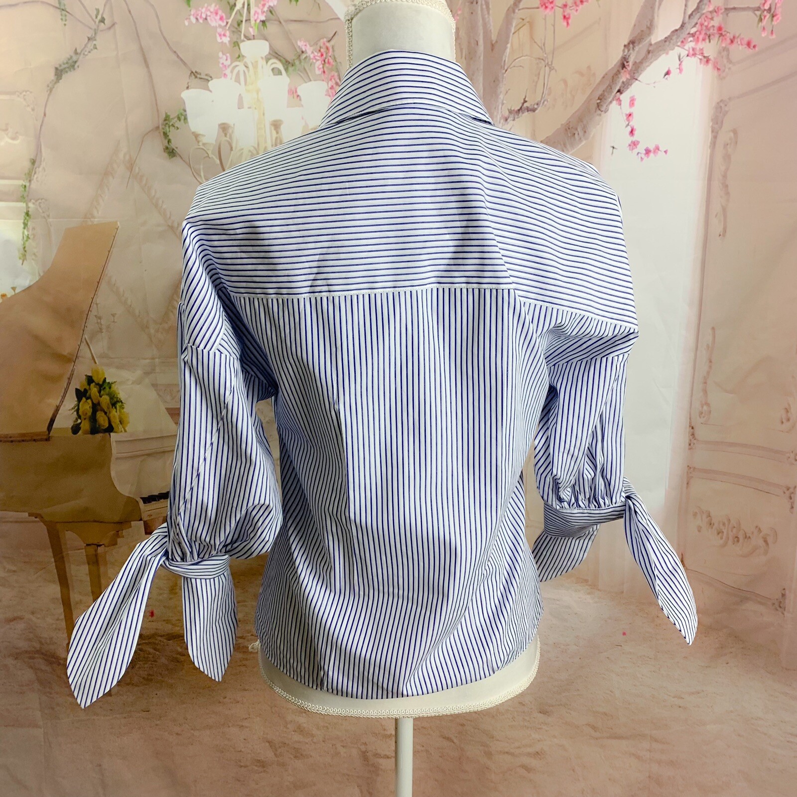 Cinq à Sept Theresa Tie-Cuff Top in Deep Ultramarine White Size XS
