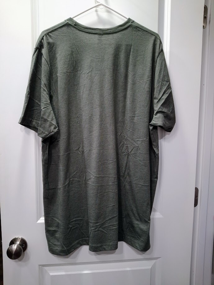 Easily Distracted by Plants Gray T-Shirt 2XL MADE IN USA Chest 25 Length 27 in
