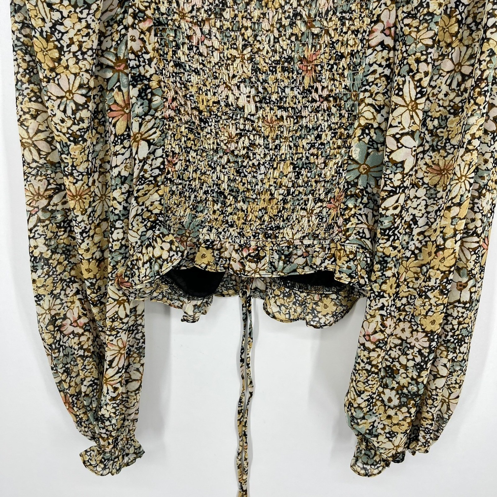 ASTR The Label Black Yellow Floral Ruched Crop Top ACT16830C Small New NWT