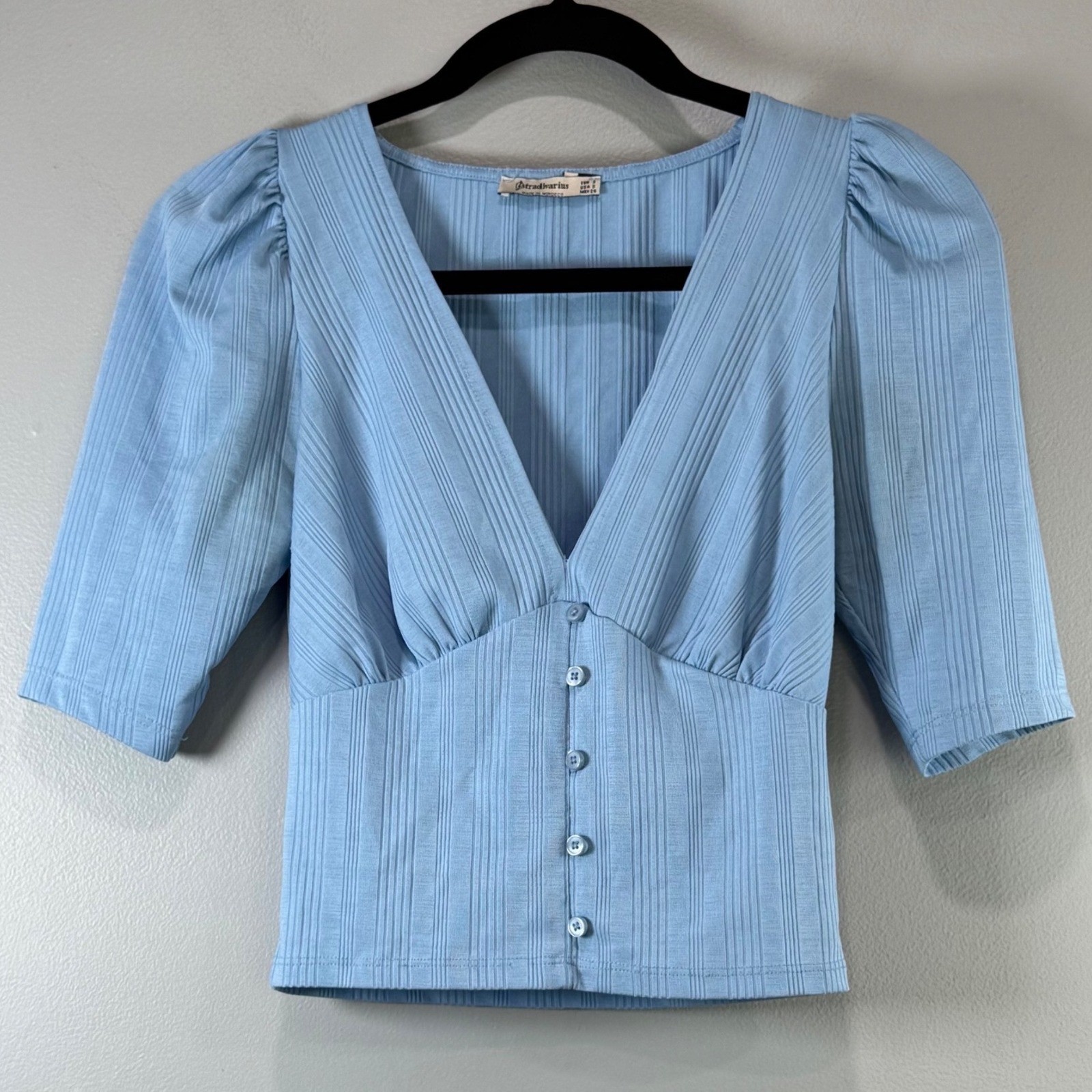 Stradivarius Light Blue Ribbed Puff Sleeve Button Front V-Neck Top Size S