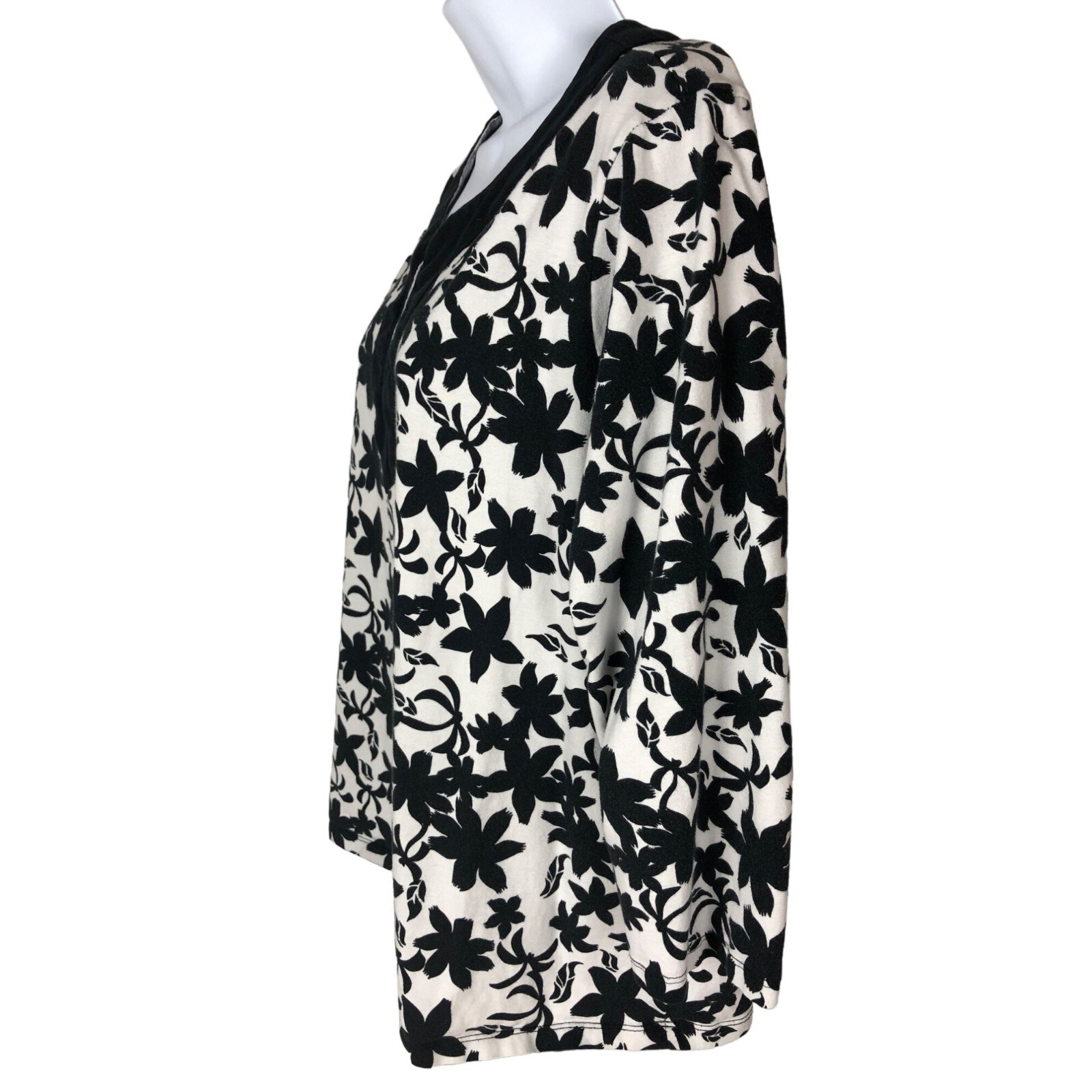 White Stags Top Women Size XL 16 to 18 Black White Floral Scoop Neck 3/4 Sleeves