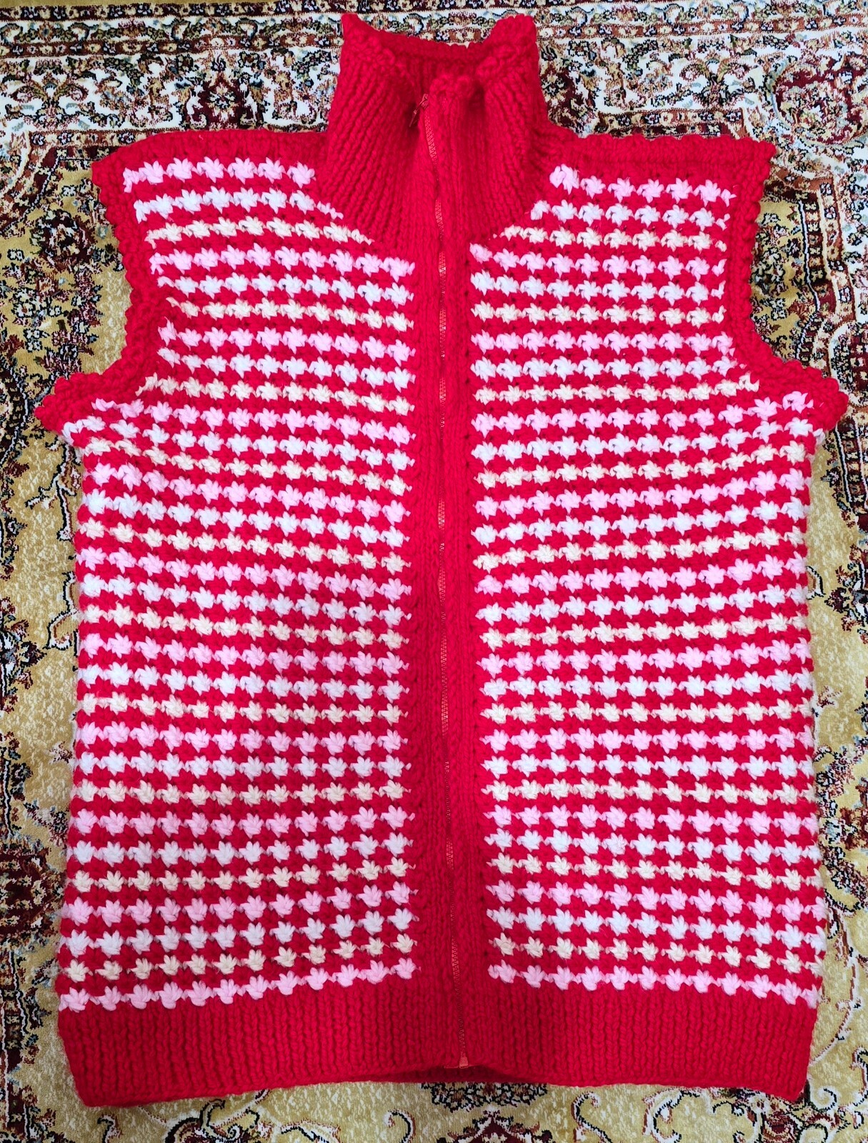 Hand-Knitted Women’s Sleeveless Red Vest with Customizable Color Options 4XL