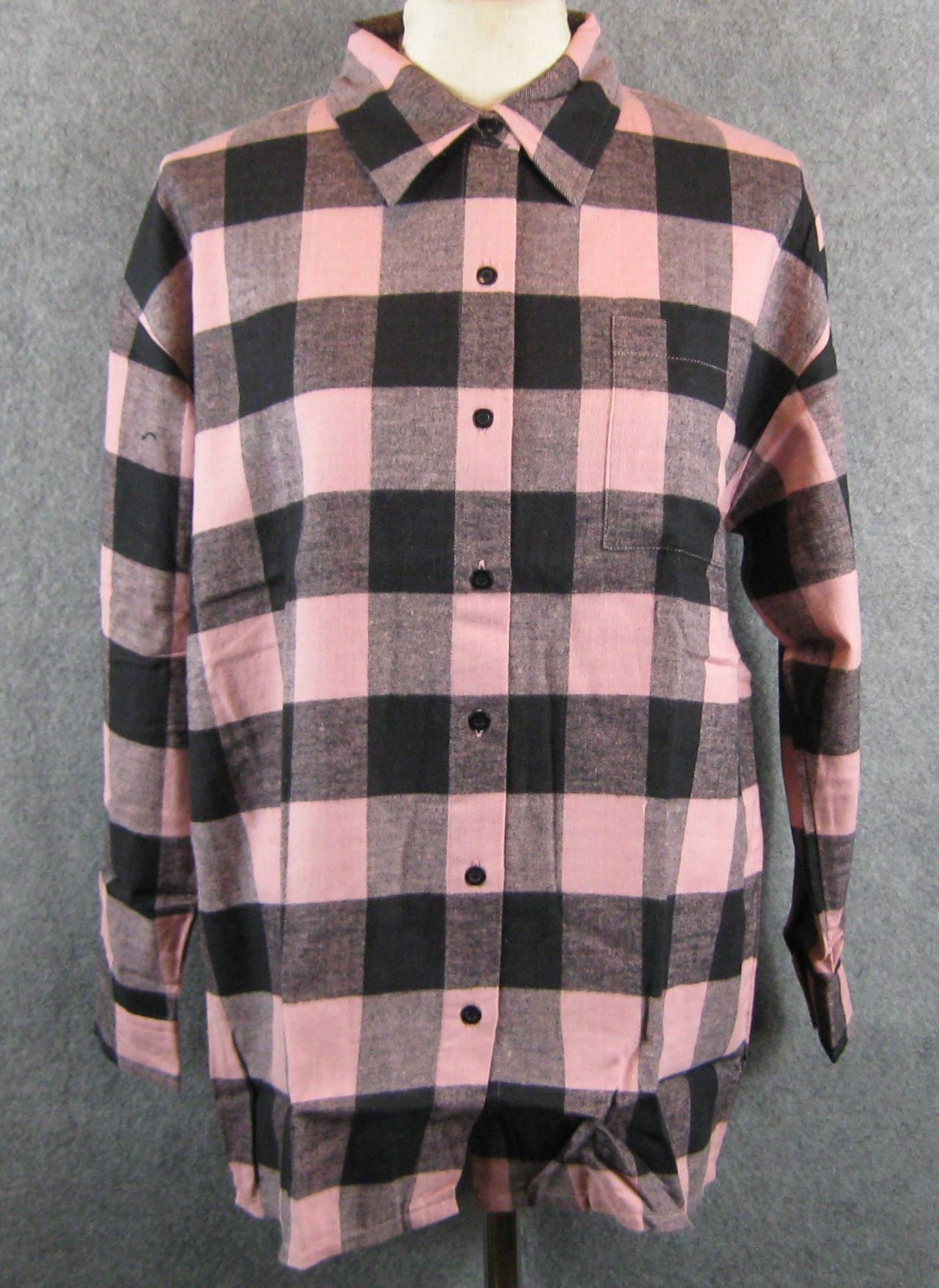 Vtg Newport News Women’s Flannel Shirt Sz M Buffalo Plaid Pink Black
