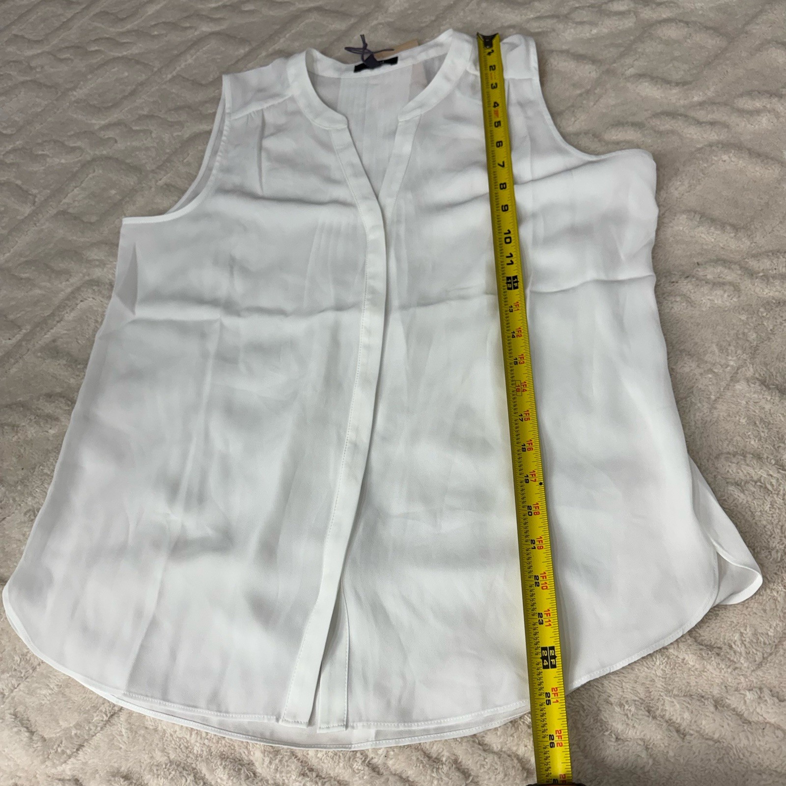NYDJ White Pintuck Sleeveless Cami Shirt Womens Size S Casual Hiden Button Tops