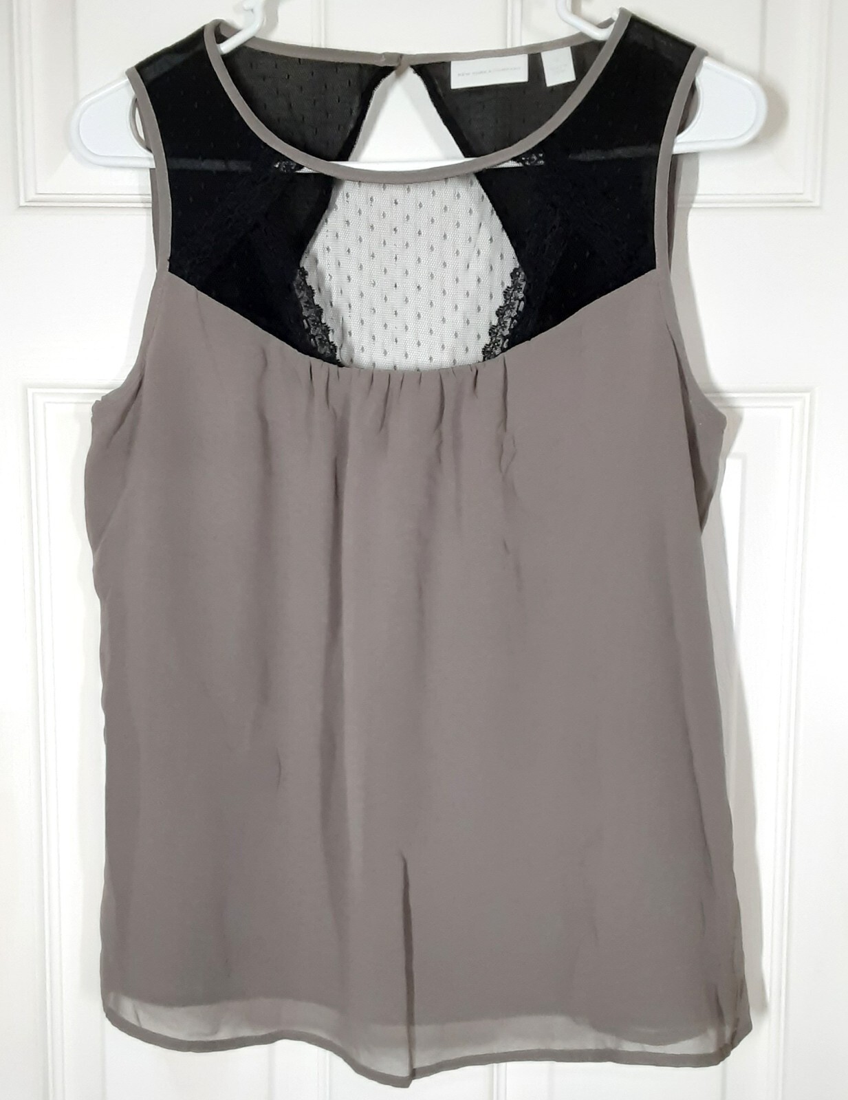 NYC Woman’s Blouse Size SMALL, Lined, Sleeveless, Machine wash
