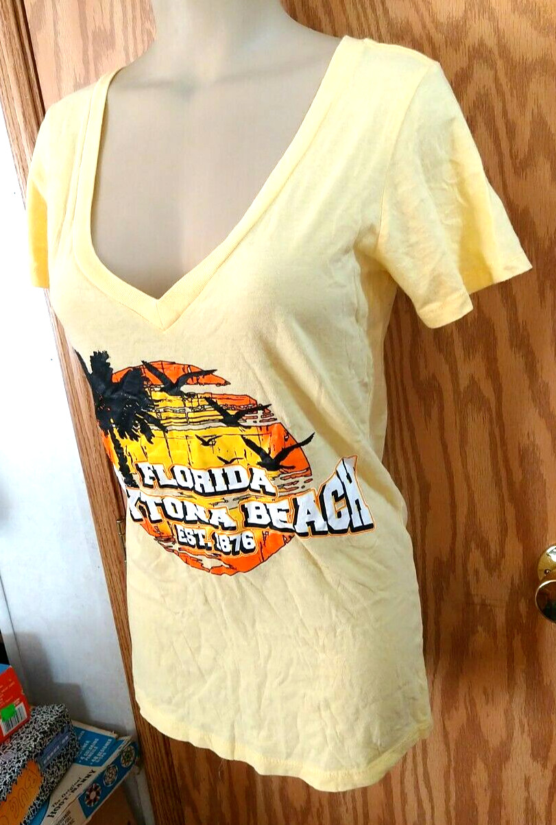 Next Level Daytona Beach Florida Top Women Size L Yellow seagulls