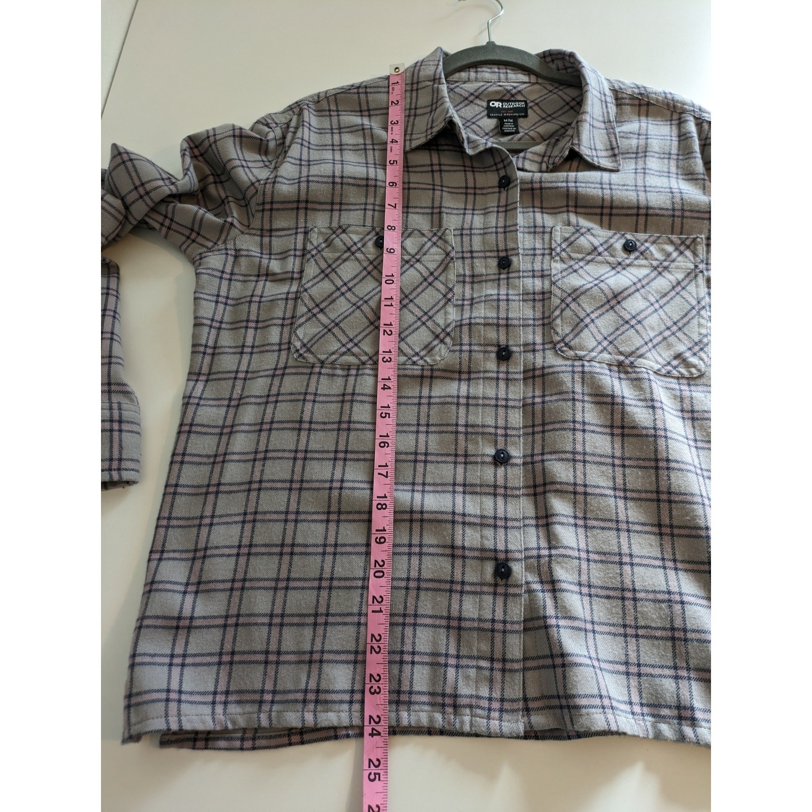 Outdoor Research Top Feedback Lightweight Flannel Plaid Gray Pink Western Size M