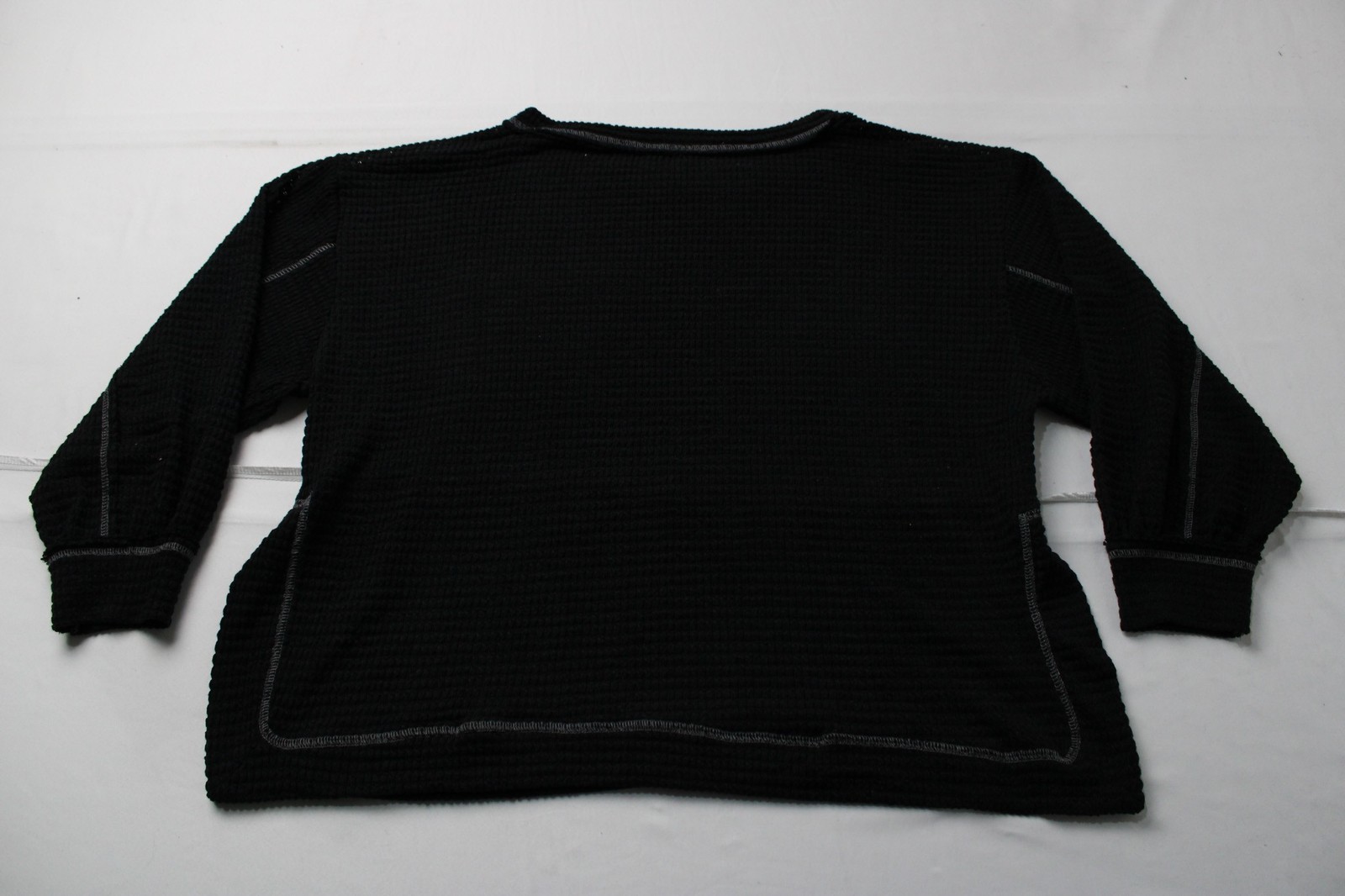 Zenana Women’s Long Sleeve Waffle Knit Pocket Pullover AC2 Black Size: L/XL