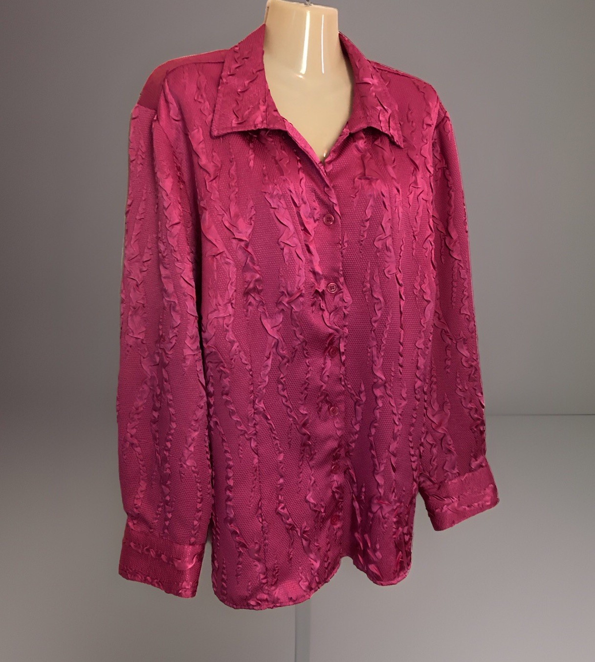 Maggie Barnes Easy Care Blouse Size 1X (18W-20W) Textured Pink Long Sleeve