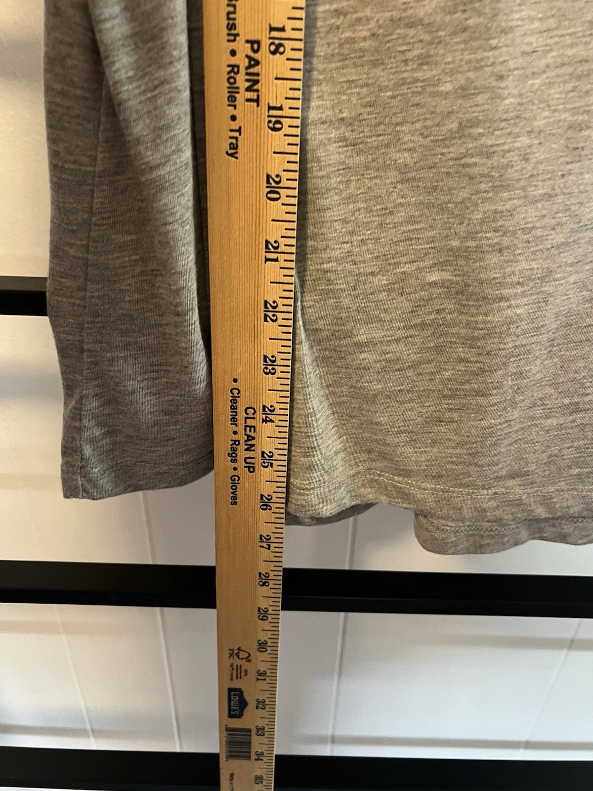 Good Condition Lake Life Women’s Tank, Size is unmarked, See pictures A9
