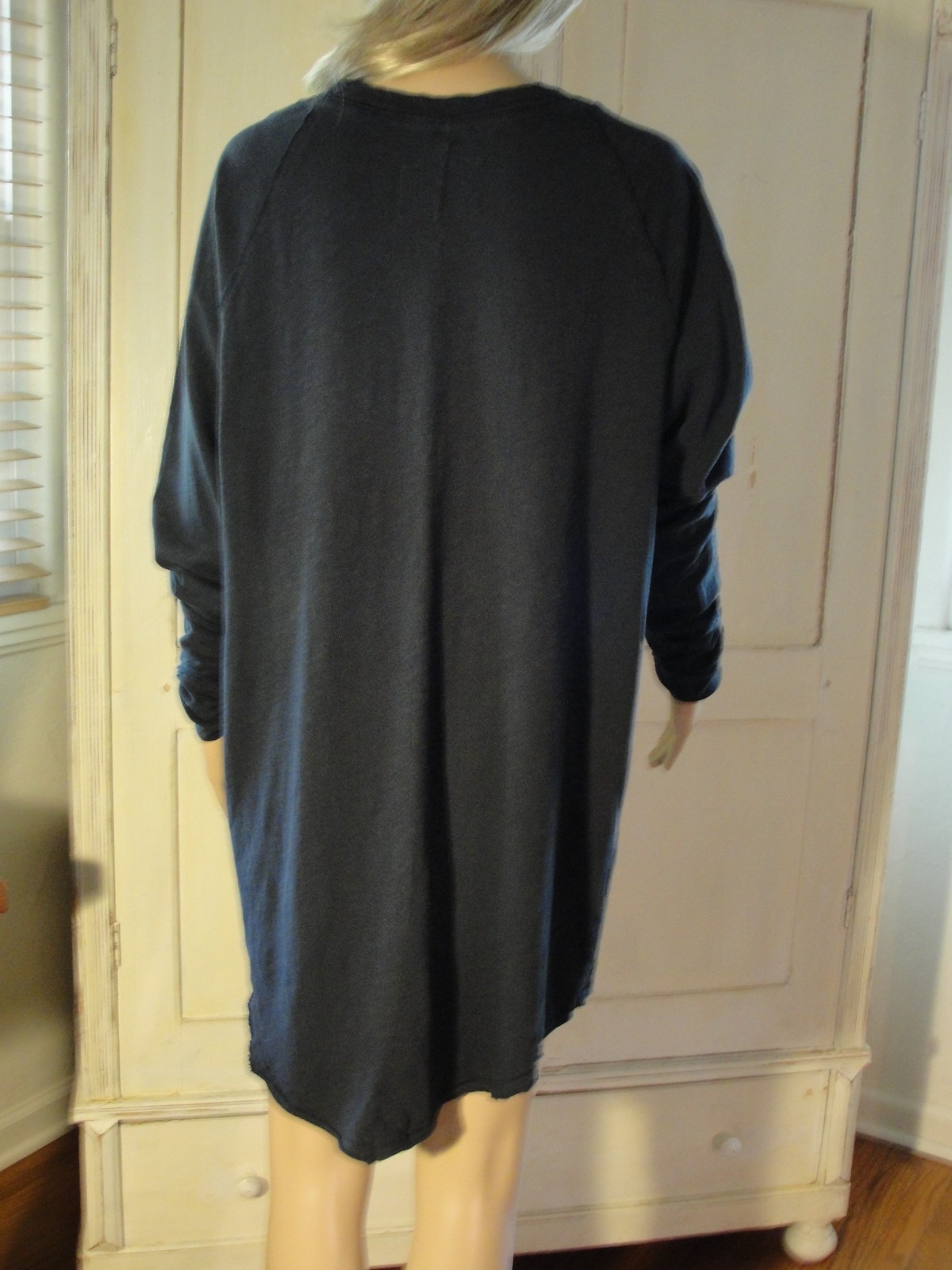 Free People We The Free Bohemian Tee Black Cotton Long Sleeve Thumbhole Sz Large