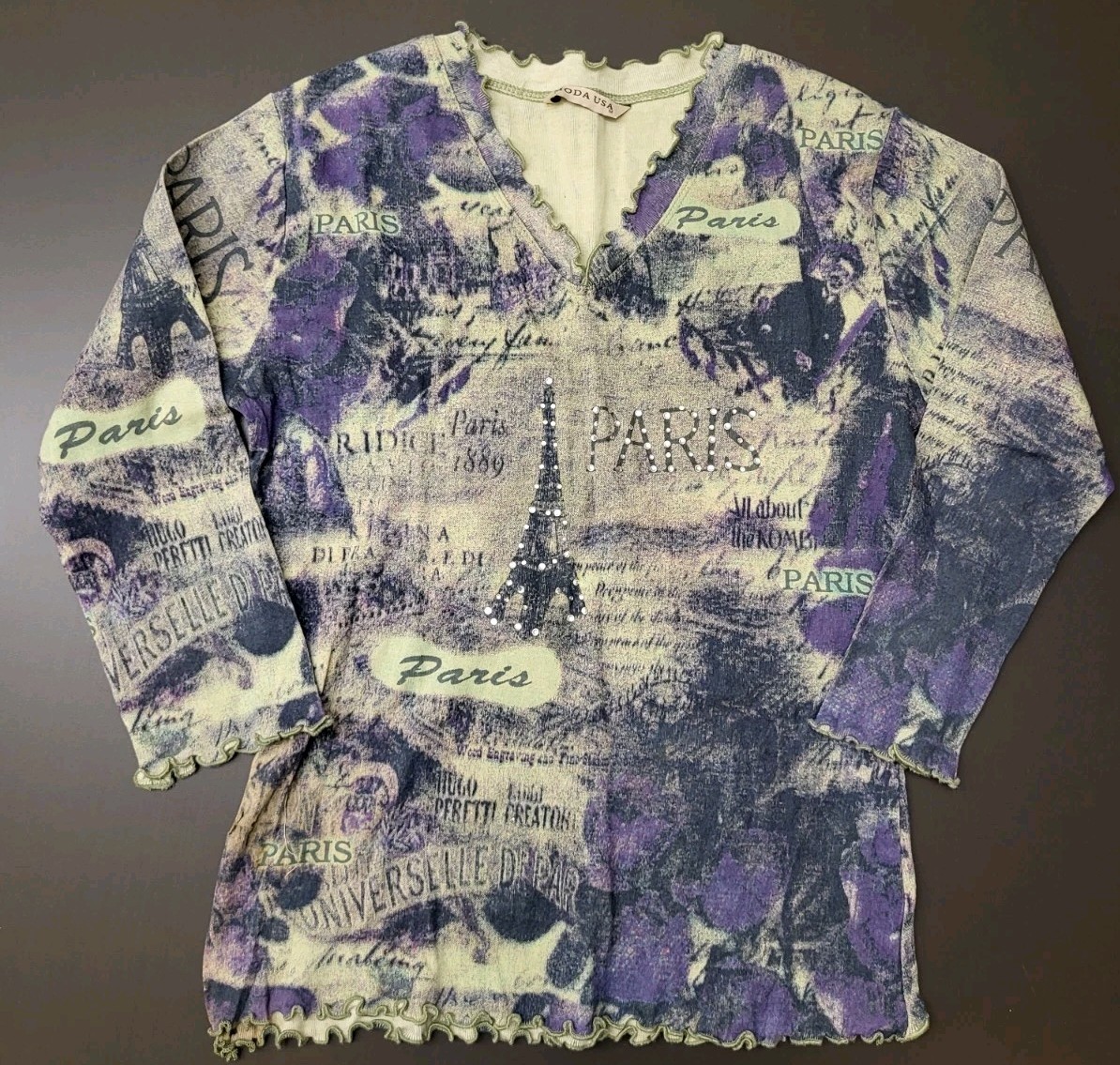 VTG Moda USA Womens Sz M Purple Paris Tie Dye Frayed & Glawed Edges V-Neck Top