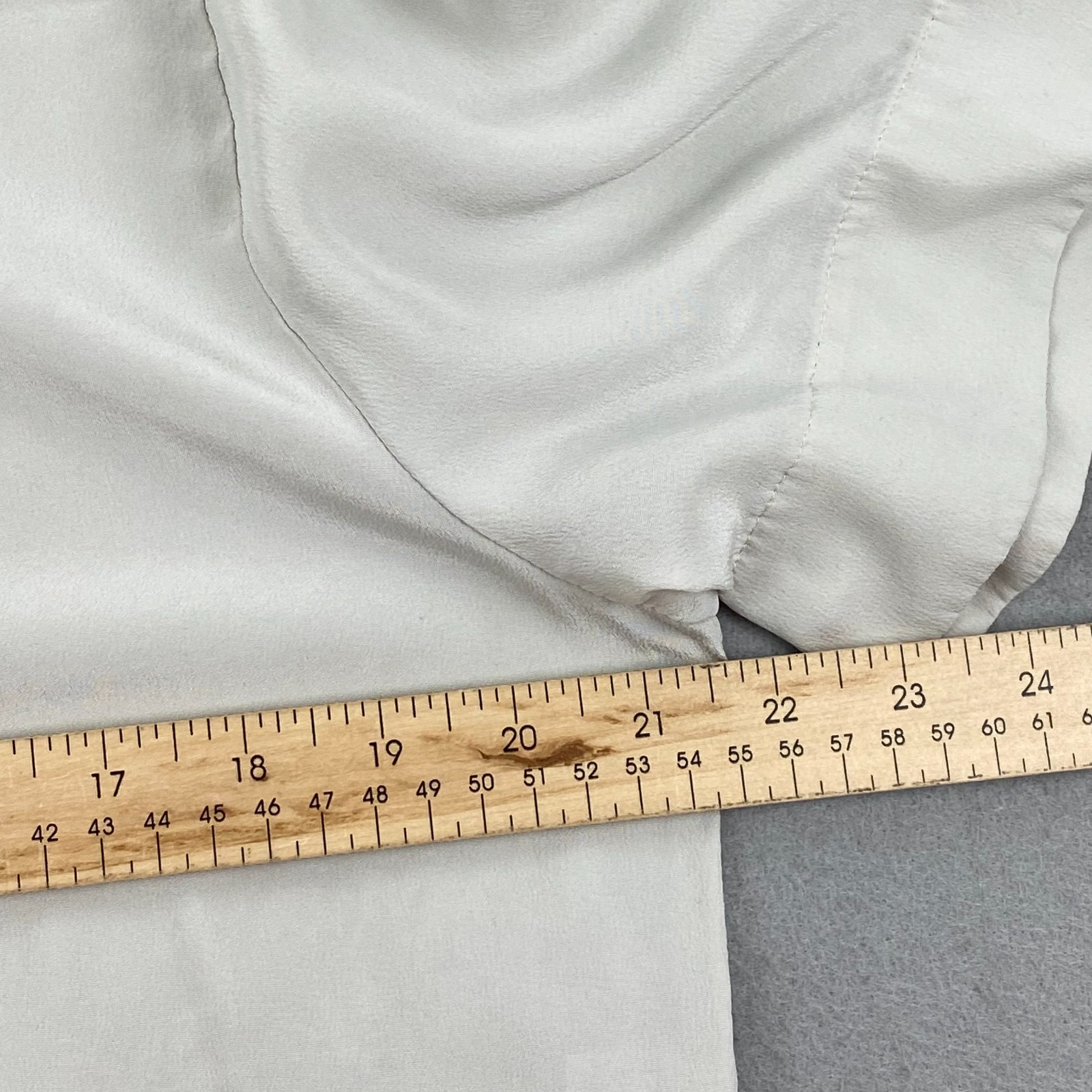 MM Lafleur Annika Top M Washable 100% Silk light gray Short Sleeve