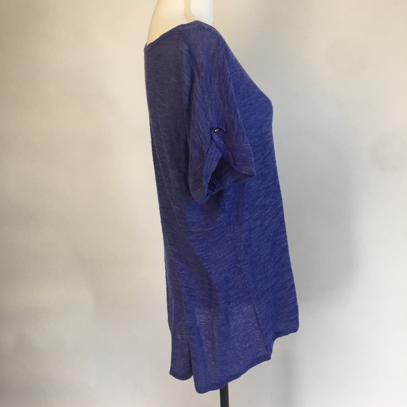 Joseph A Short Sleeve Thin Sweater Pullover High Low Top Shirt w Sleeve Accents