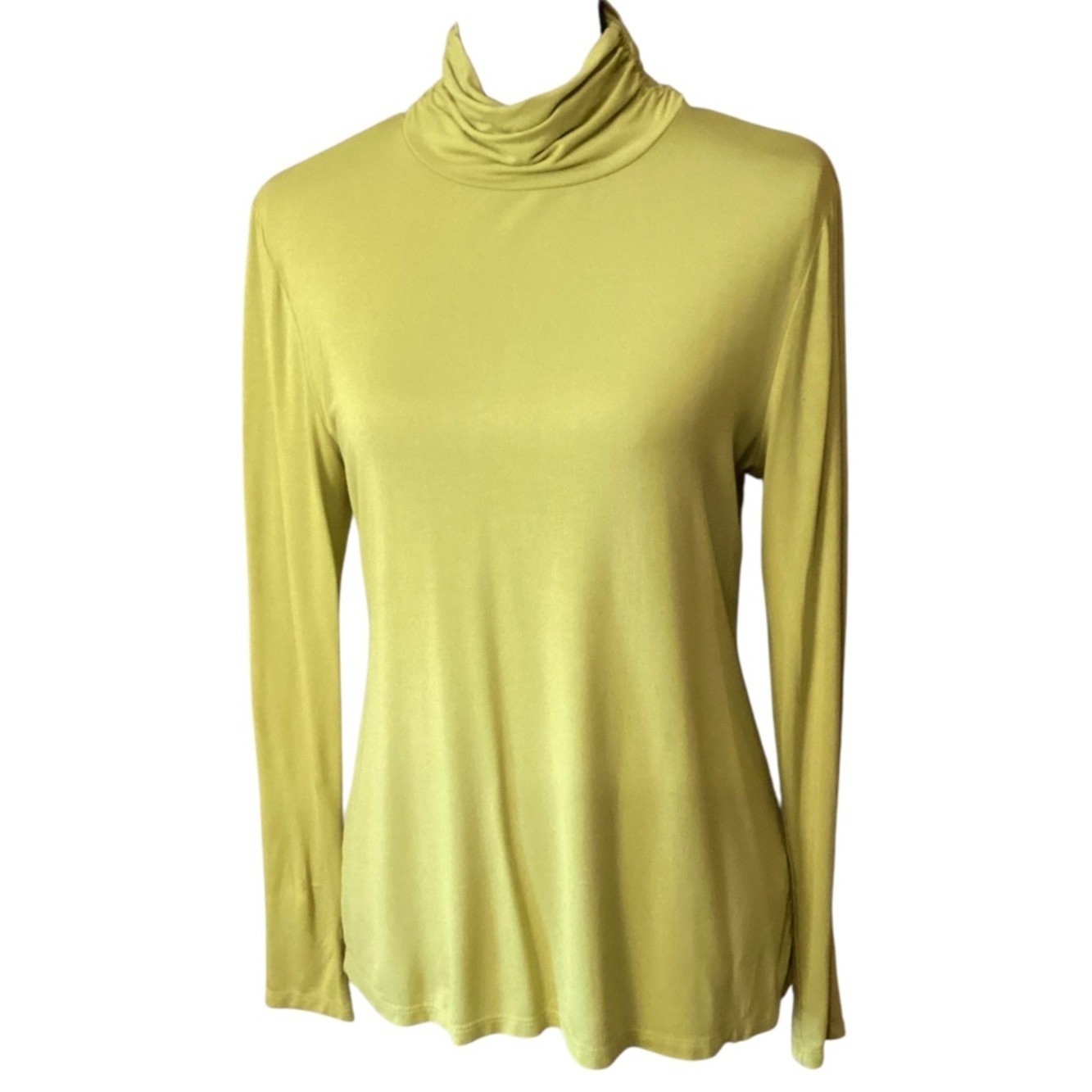 Context Lord & Taylor Chartreuse Turtleneck Top Womens Large Soft Stretch Knit