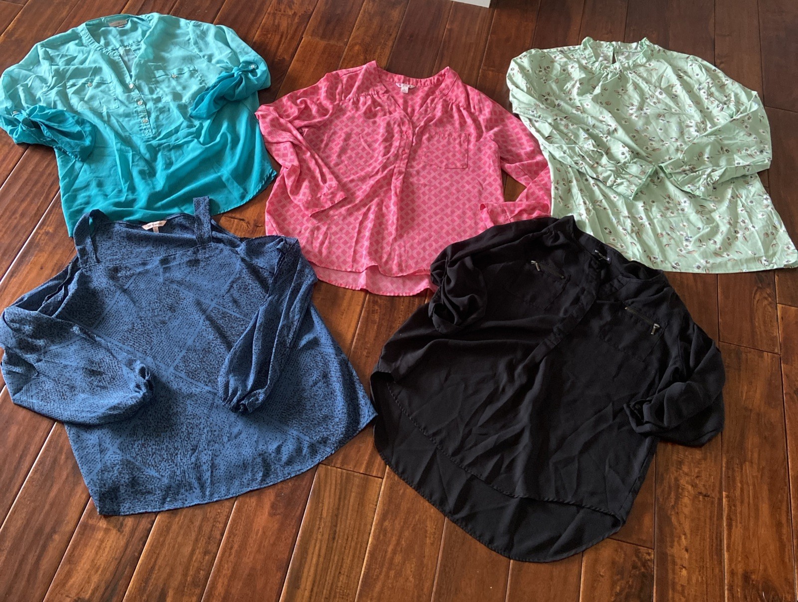 Lot of 5 Women’s Long Sleeve & 3/4 Sleeve Blouses EUC