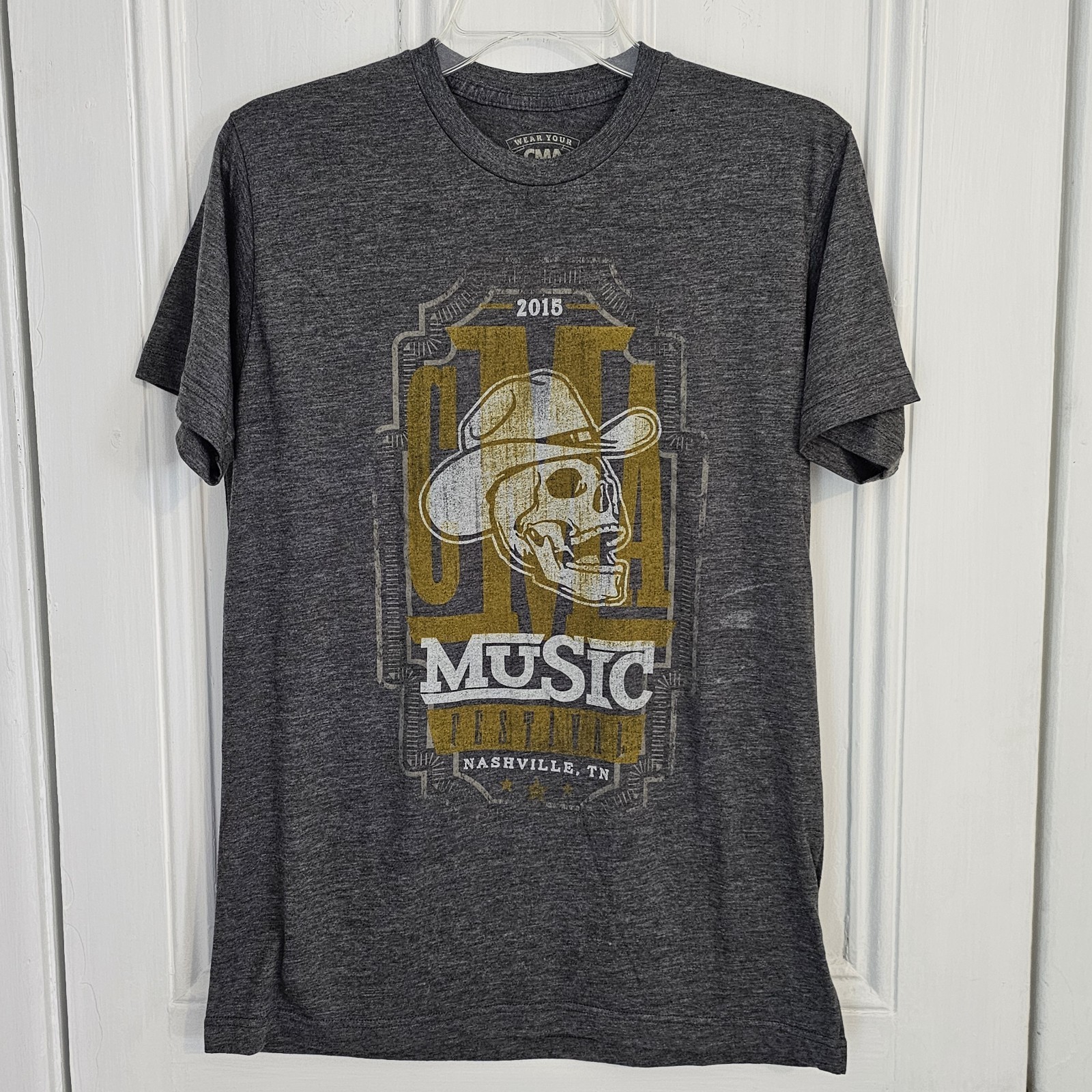2015 CMA Country Music Festival Womens Medium Shirt Cowboy Hat Skull Graphic Tee