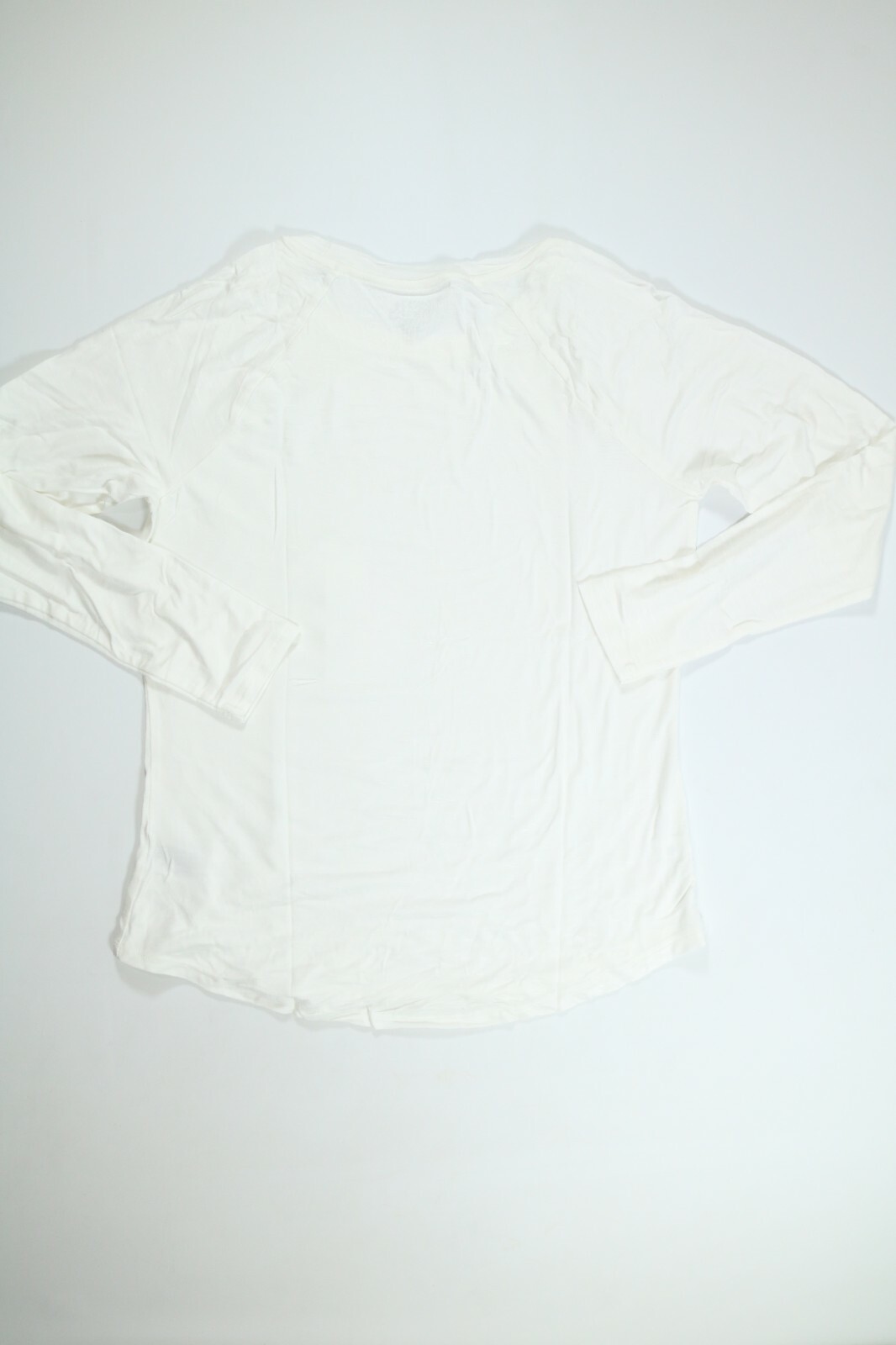 Women’s Time And Tru Winter White Long Sleeve Raglan T-Shirt NEW! NWT