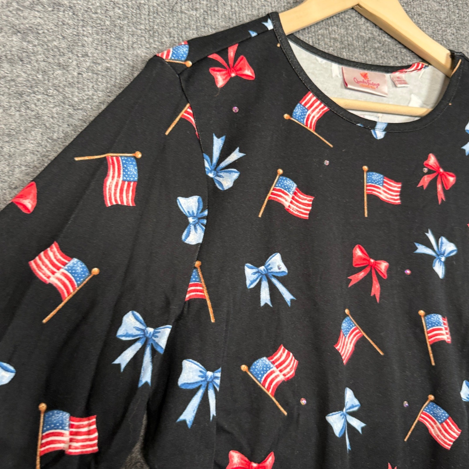 Quacker Factory Size XL Top Black Cotton God Bless America Printed Elbow Sleeves
