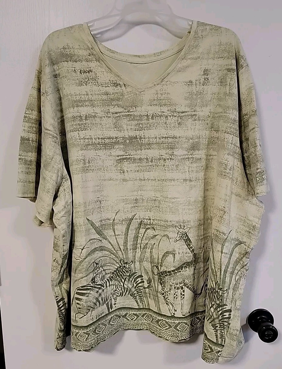Unbranded Green African Animal Print Top Unknown Size. See Pictures For Measurem