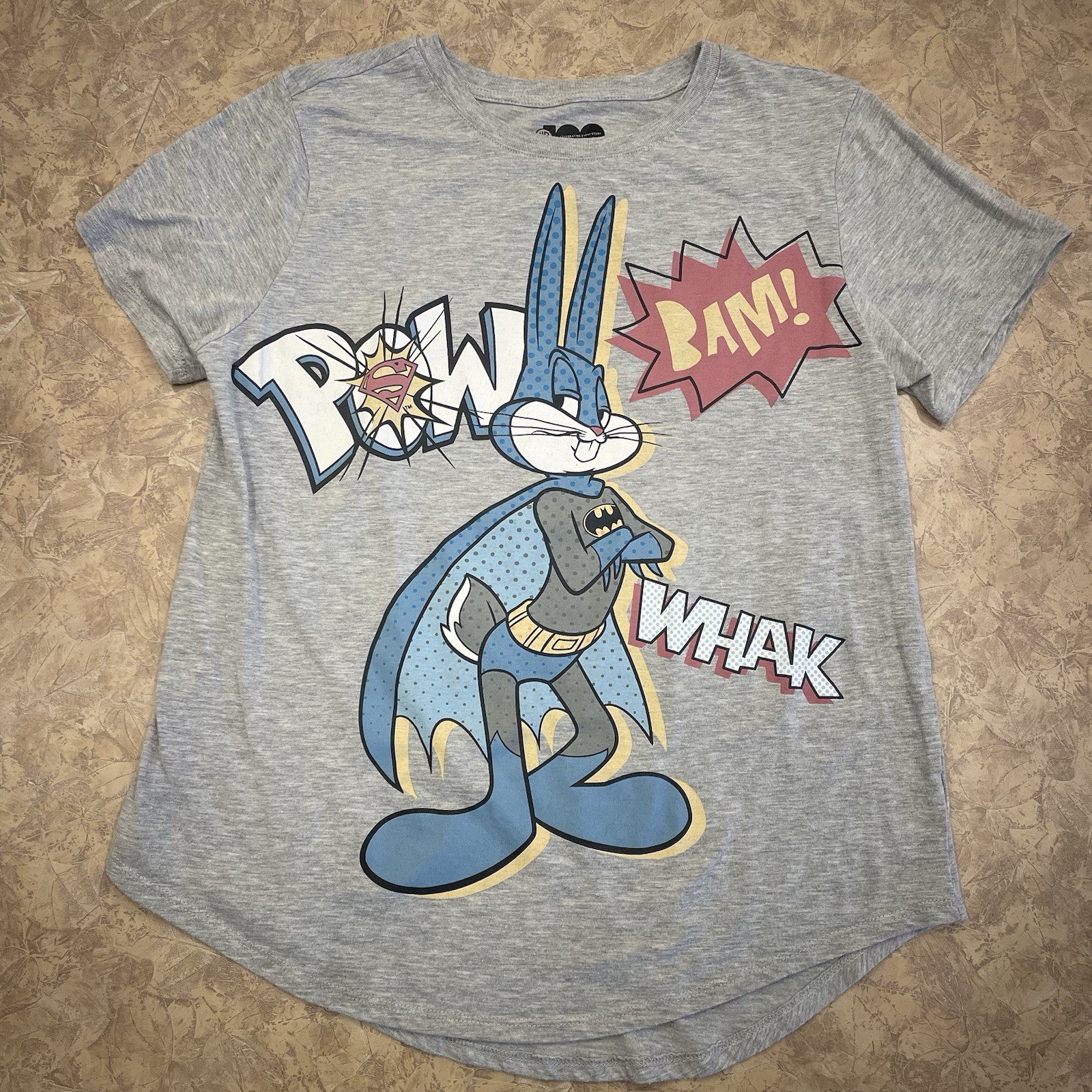 Warner Bros Youth XL Bugs Bunny Lola Bunny Batman Wonder Woman T Shirt Gray 100