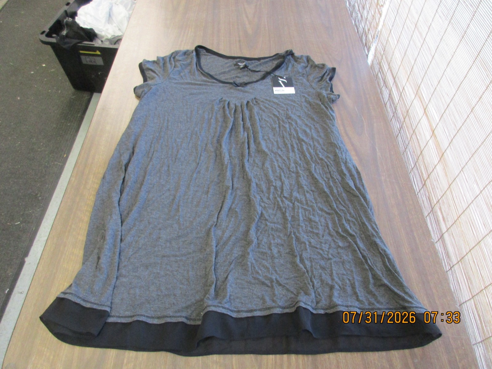 Simply Vera Vera Wang NWT Women’s Gray & Black Tank Top Size XL FREE Ship