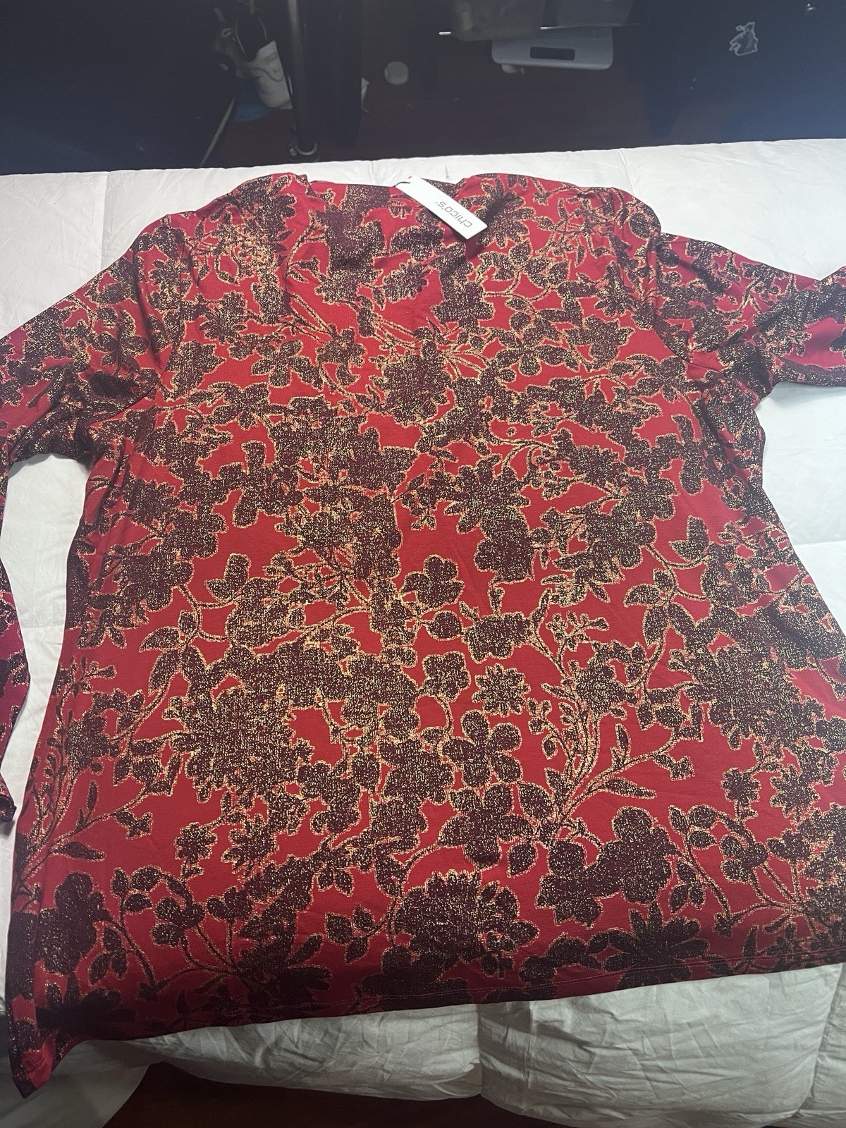 Chicos Size 4 Floral Foil Mock Long Sleeves Tee Top Basic Knit Red Allure Shirt