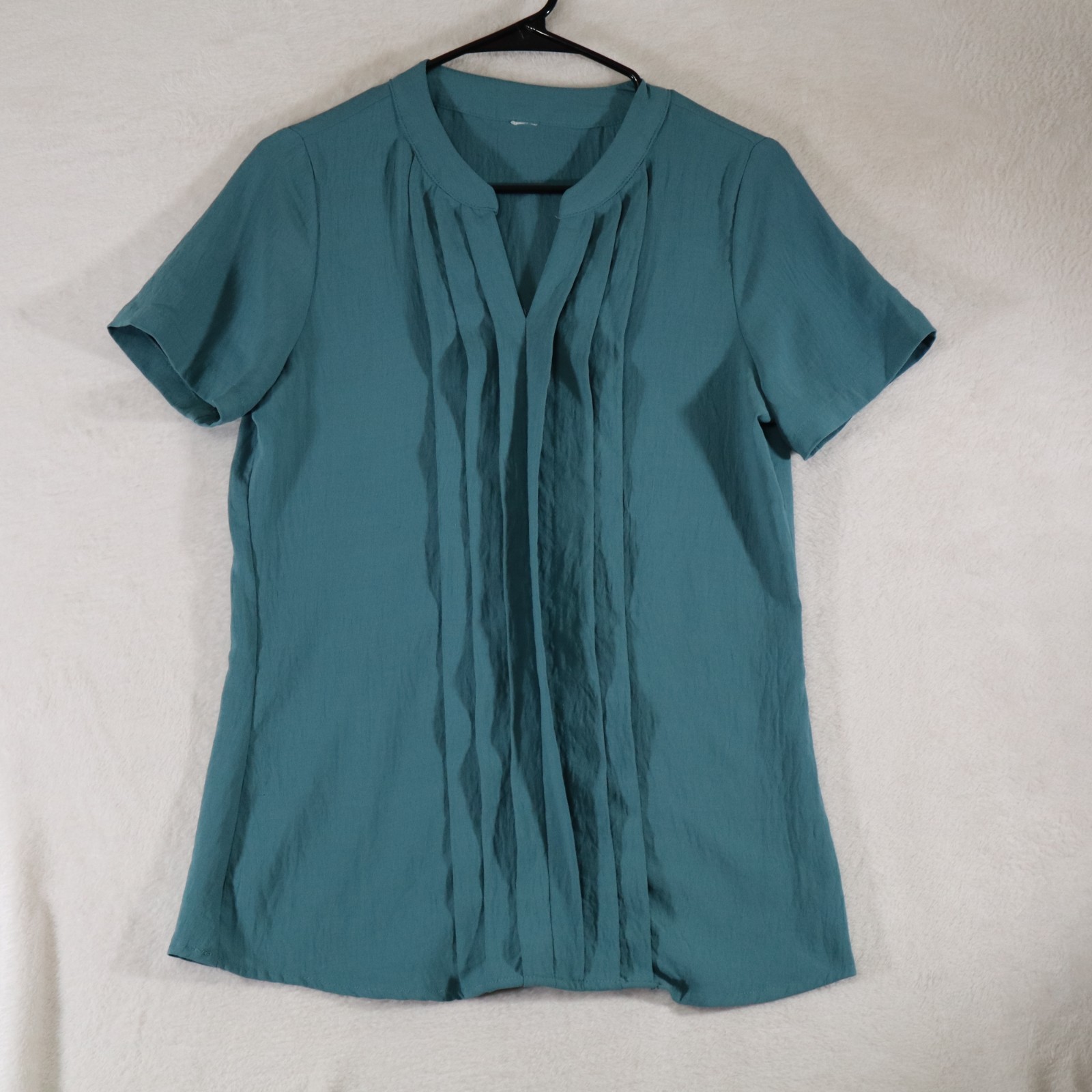 Women’s L Teal Pleated Blouse Short Sleeve V‑Notch Neck Lightweight Casual Top