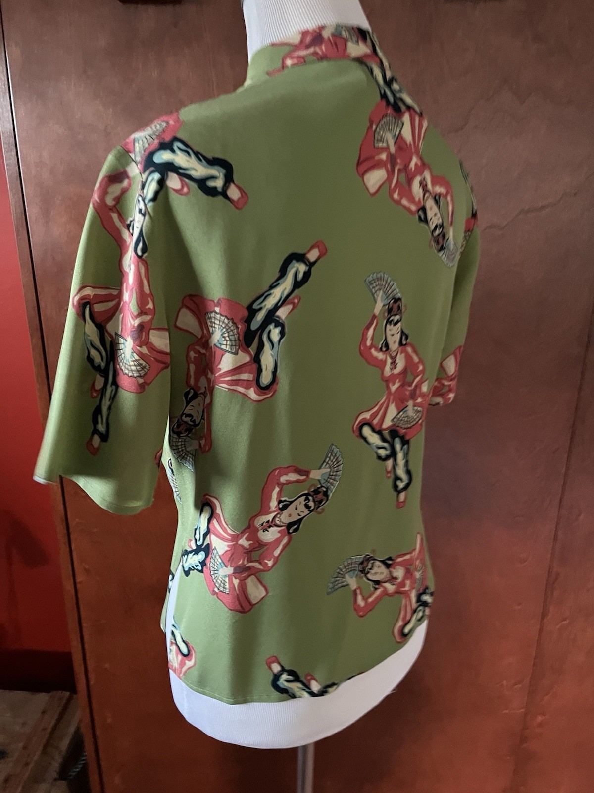Harari Blouse Top Womens Small 100% Silk Asian Japanese Art To Wear “Fan Dancer”