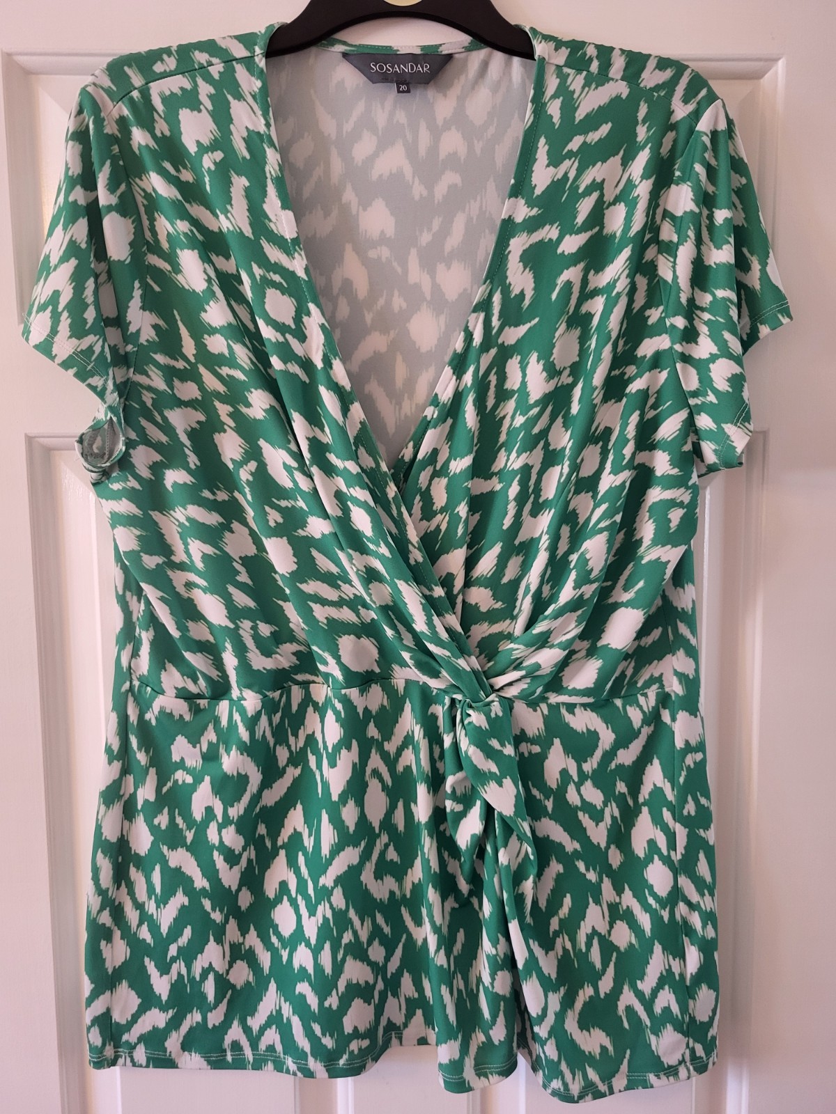 Sosandar green blouse no iron stretch top size 20 gathered bust VGC next post