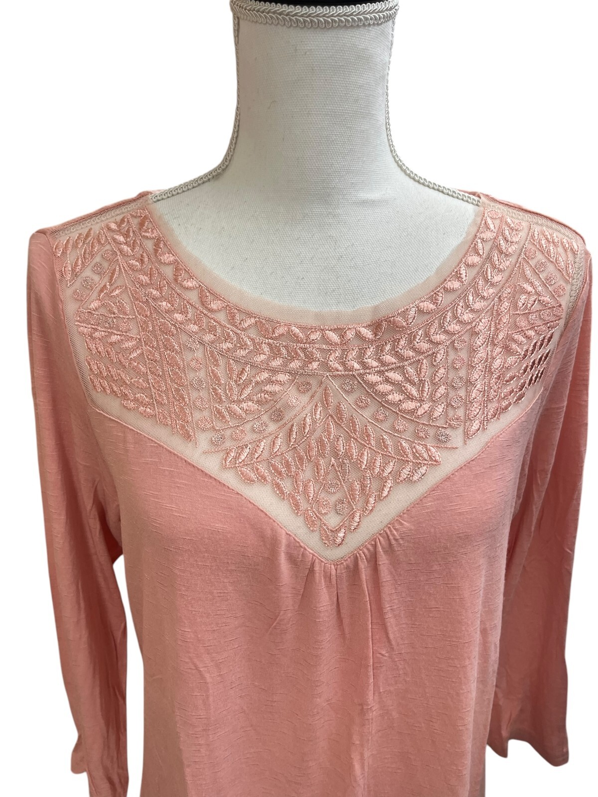 New Directions Blouse Womens Medium Pink Knit Embroidered Lace Trim Stretch