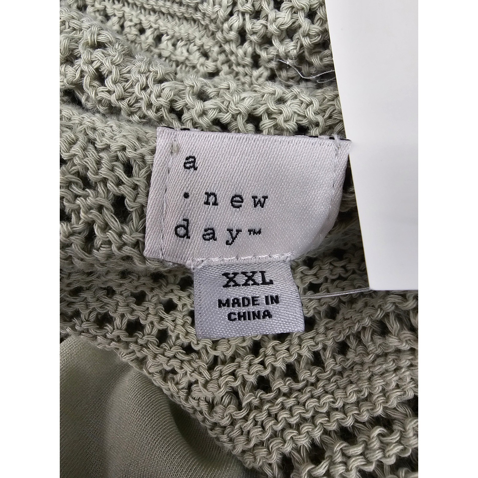 A New Day Womens XXL Light Green Crochet Chevron Tank Top Scalloped Hem NWT