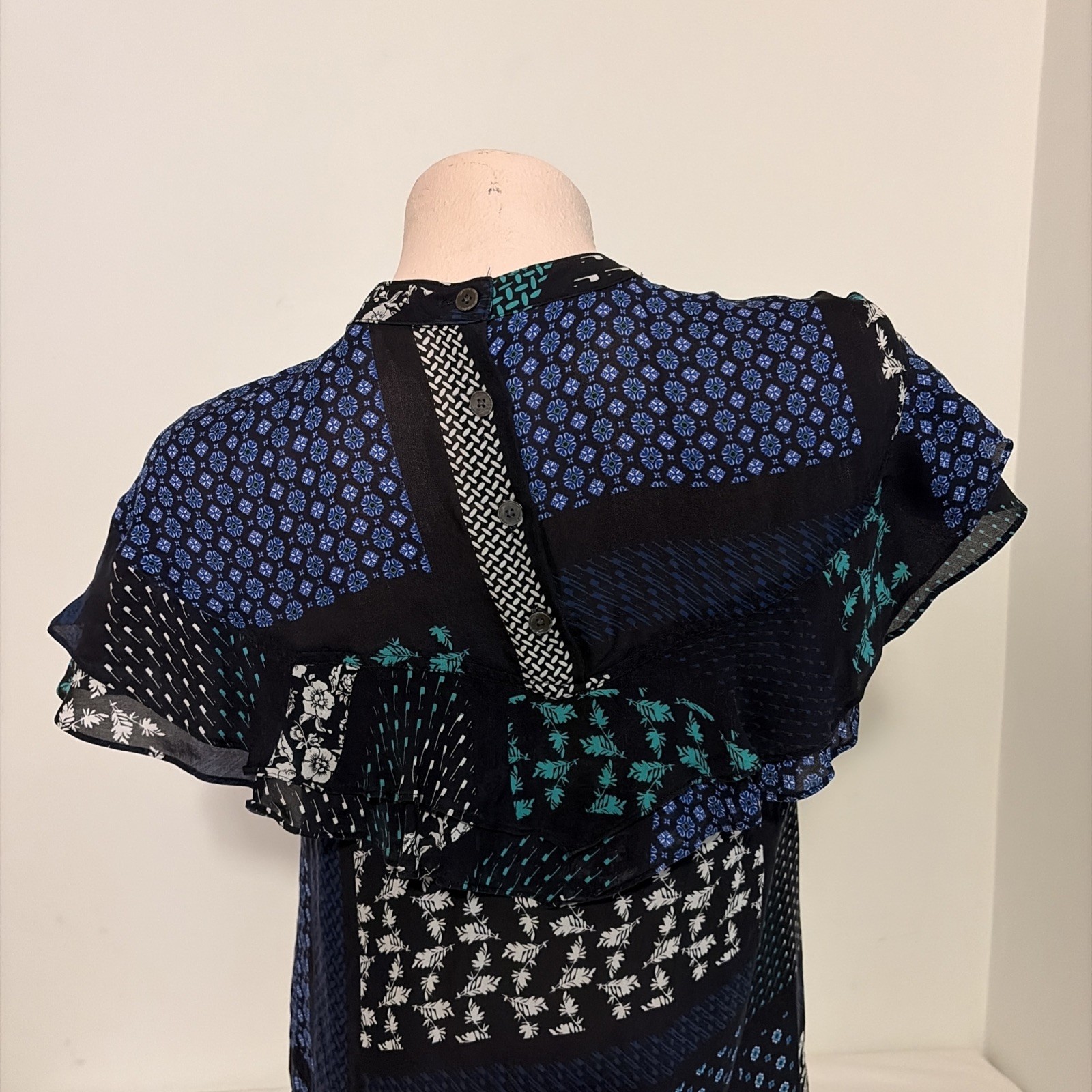 DEREK LAM IO CROSBY Women’s Silk Ruffed Blouse Sz 4 geometric botanical pattern