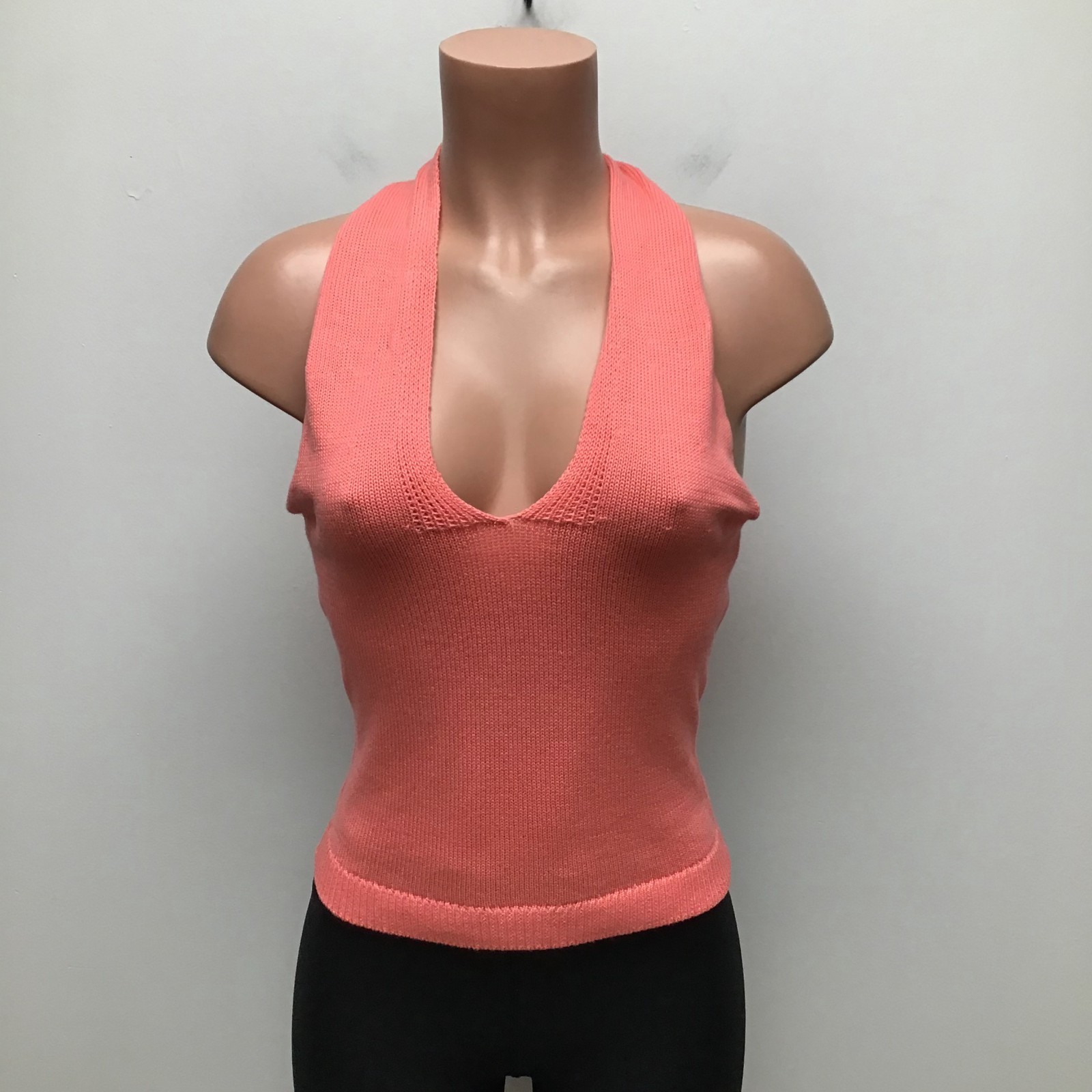 525 America Revolve Open Back Halter Top Womens Pink Berry Sweater Medium NWT