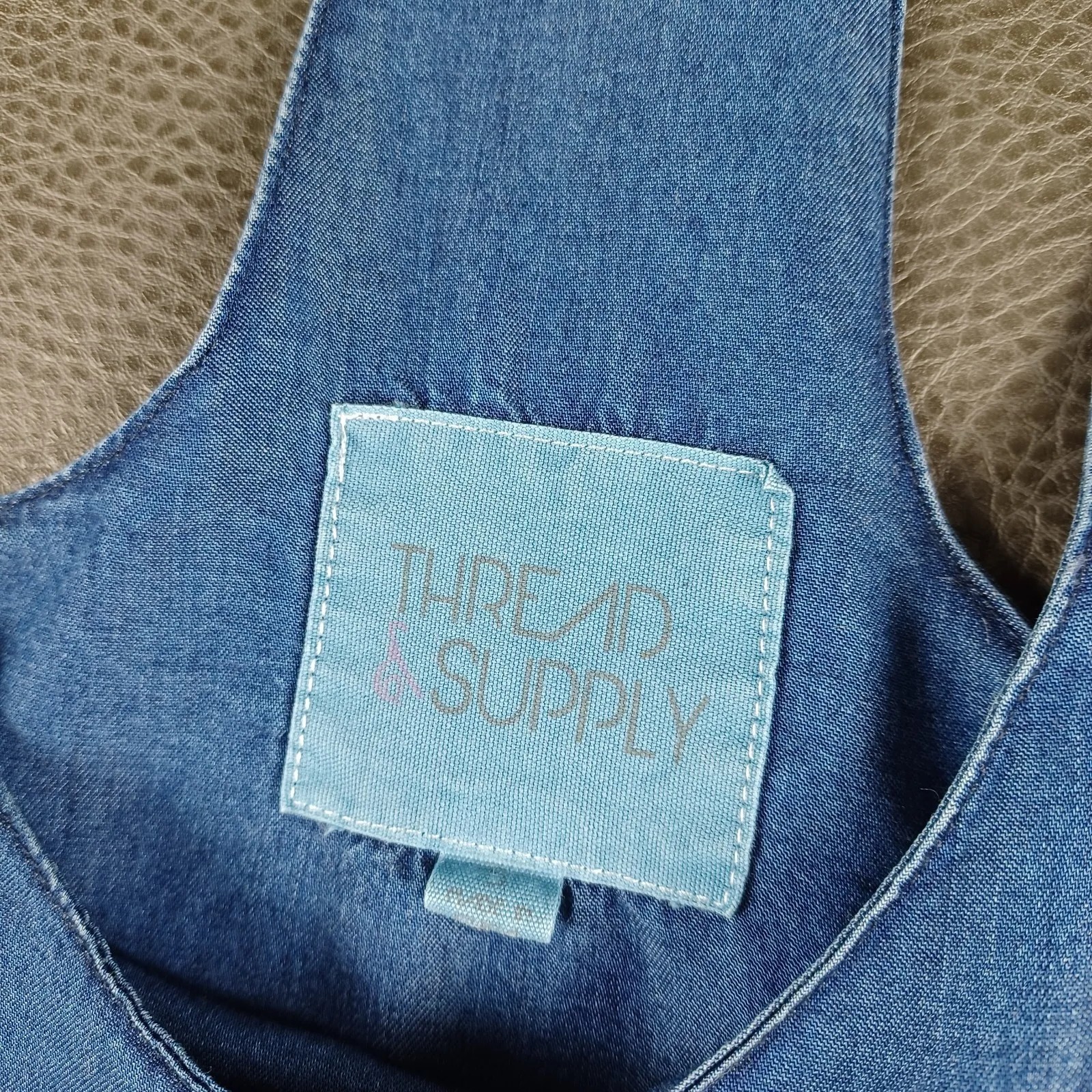 Thread & Supply Size Small Chambray Spaghetti Strap Top 100% Lyocell Blue Flowy