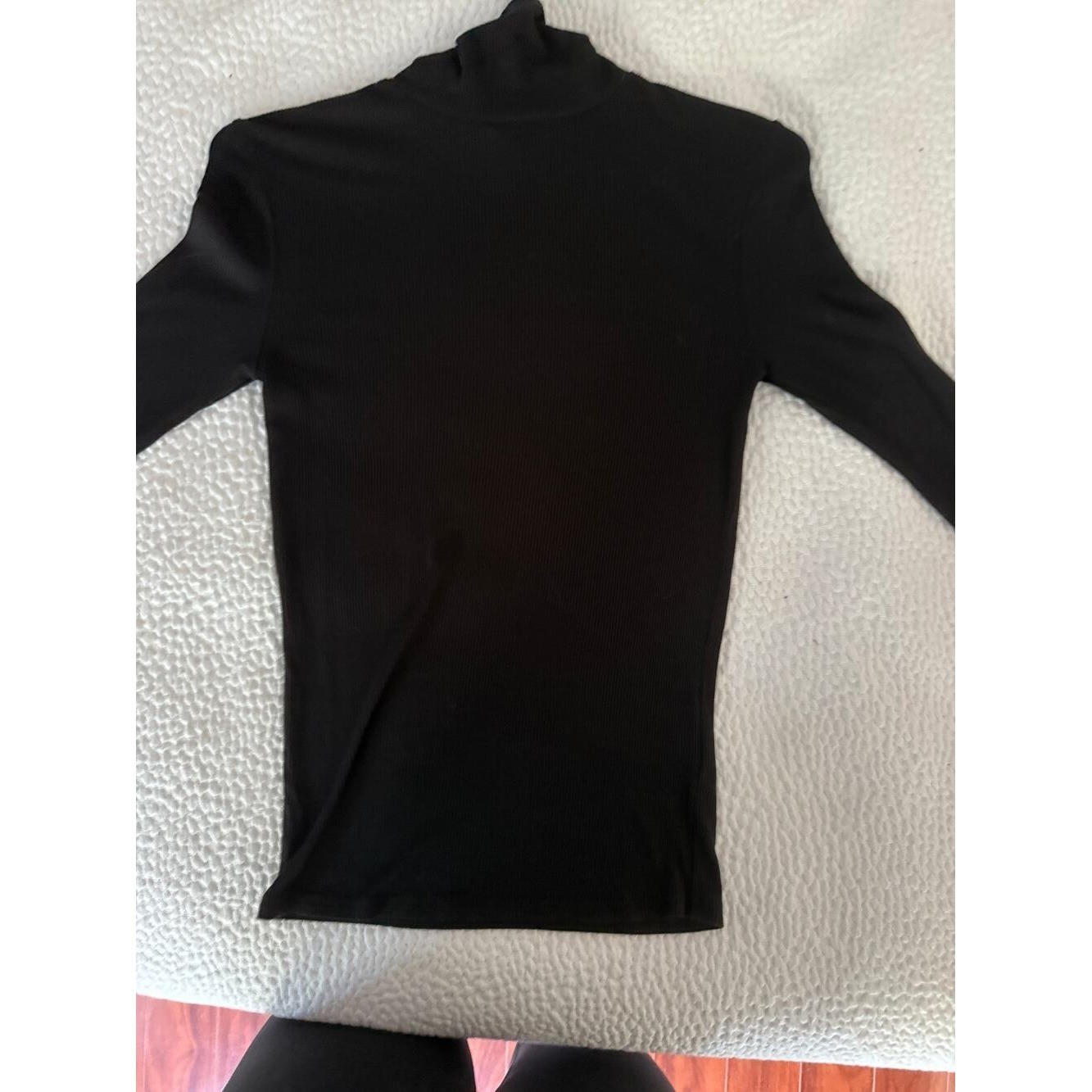 Urban Outfitters Ribbed Black Turtleneck Long Sleeve Top Womens Small