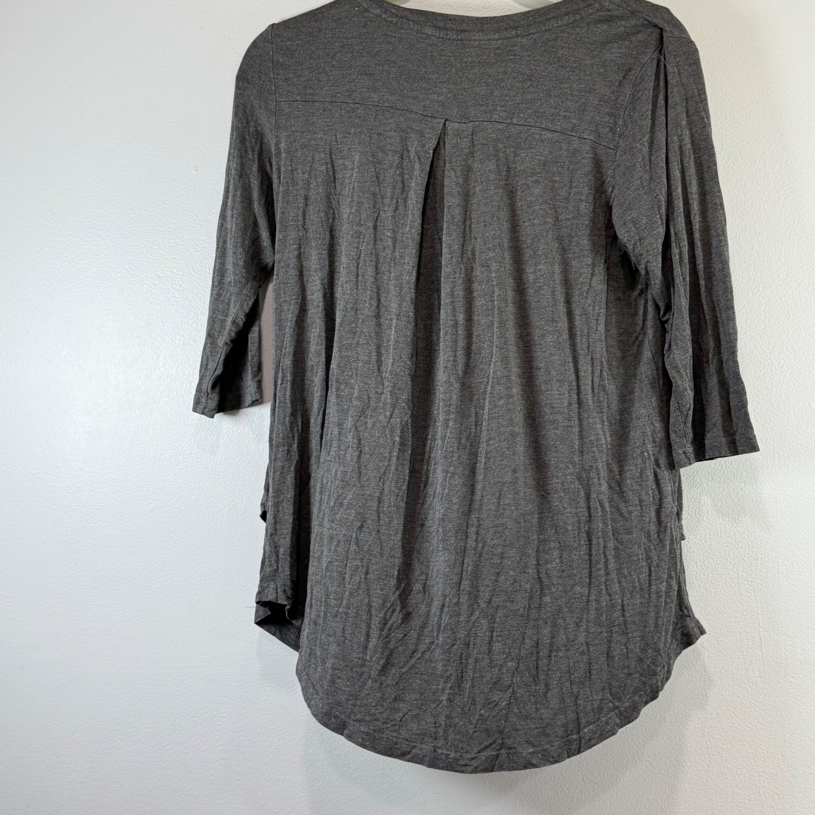 Latched Mama Nursing Top XS Charcoal Grey 3/4 Sleeve Lift Up Breastfeeding Shirt