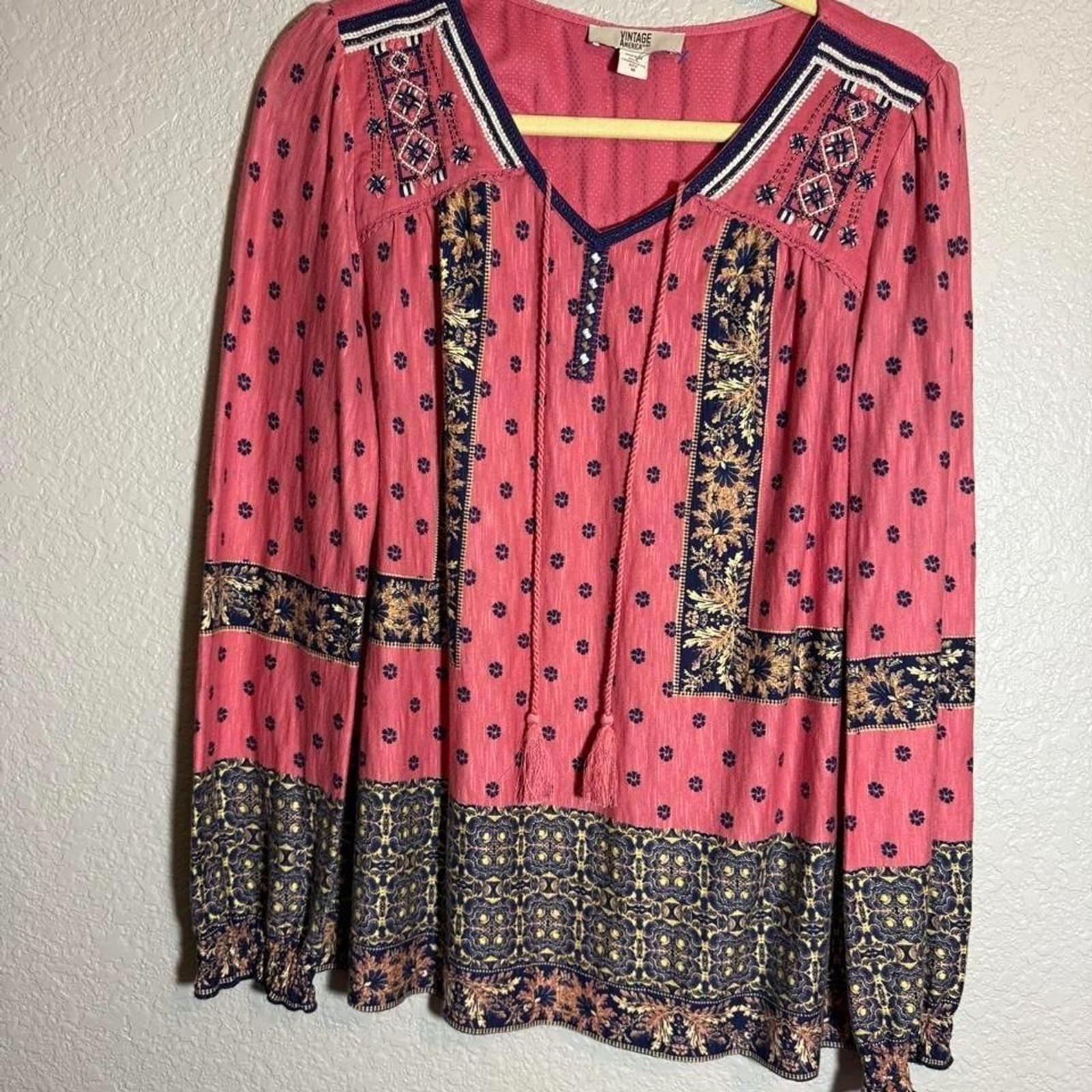 Vintage-american Women’s multi Shirt