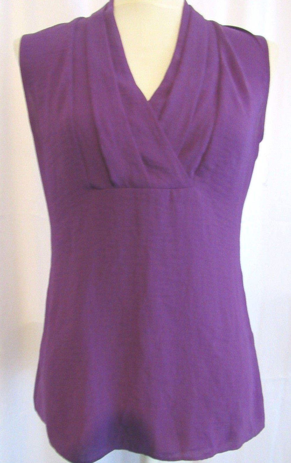 BANANA REPUBLIC WOMEN’S PURPLE SIDE ZIPPER SLEEVELESS BLOUSE, SIZE 6