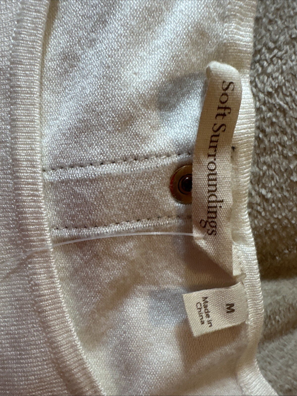 Soft Surroundings Trieste Sweater Size M Gold Snap Strip Back Old Money, NWT