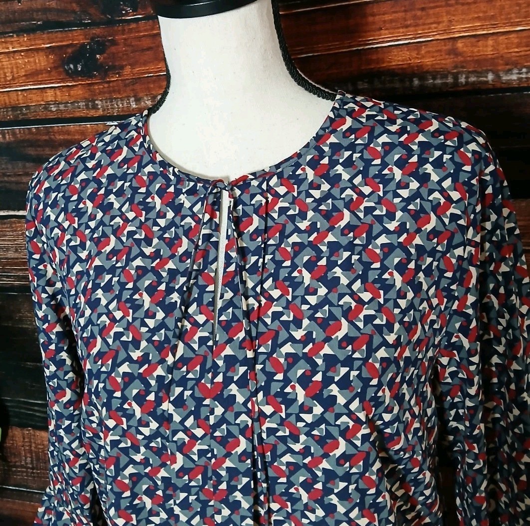 Lauren Ralph Lauren Top Blouse Size M Bell Cuff Tie Front Tunic Geometric